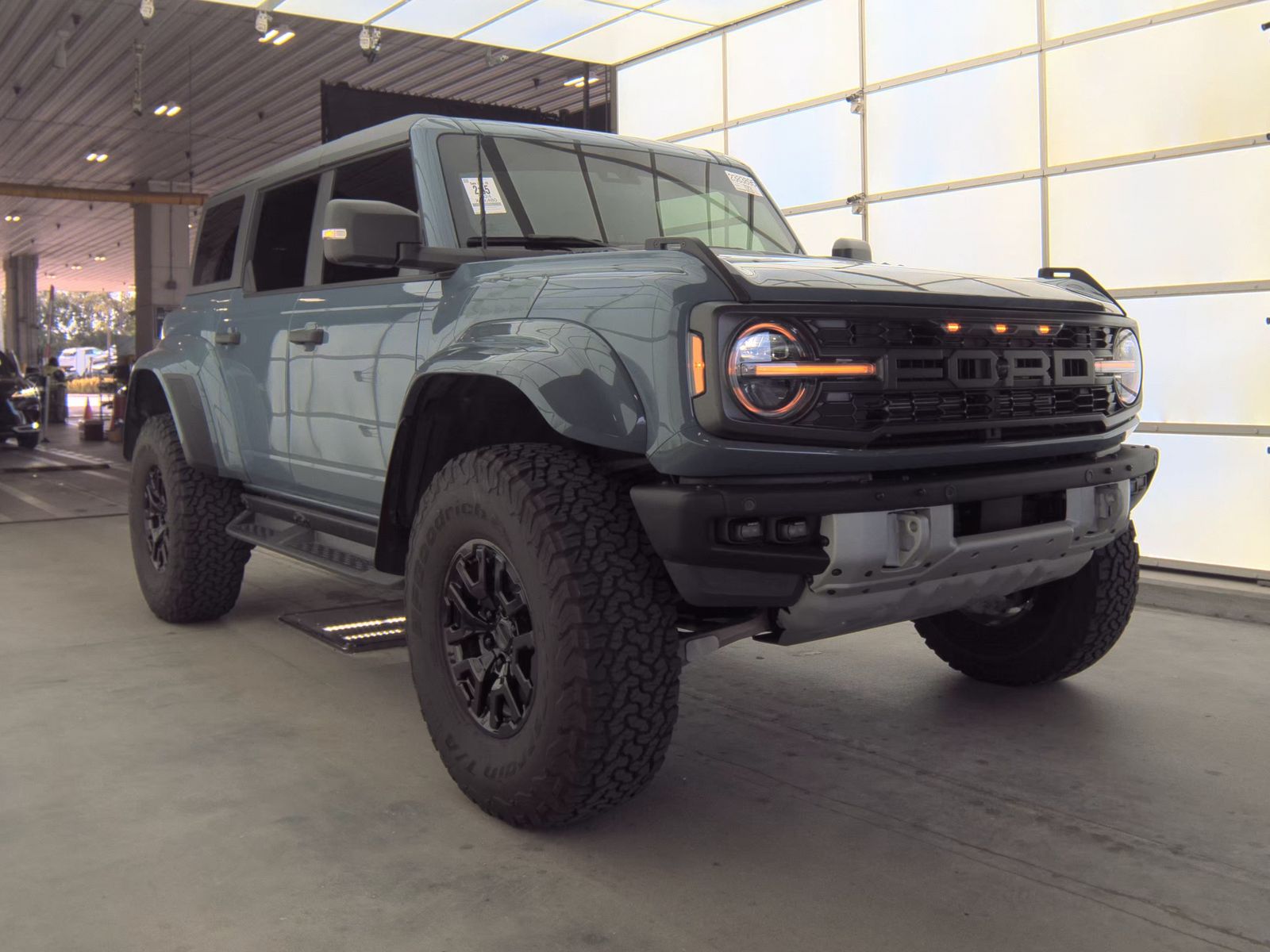 FORD BRONCO - 5
