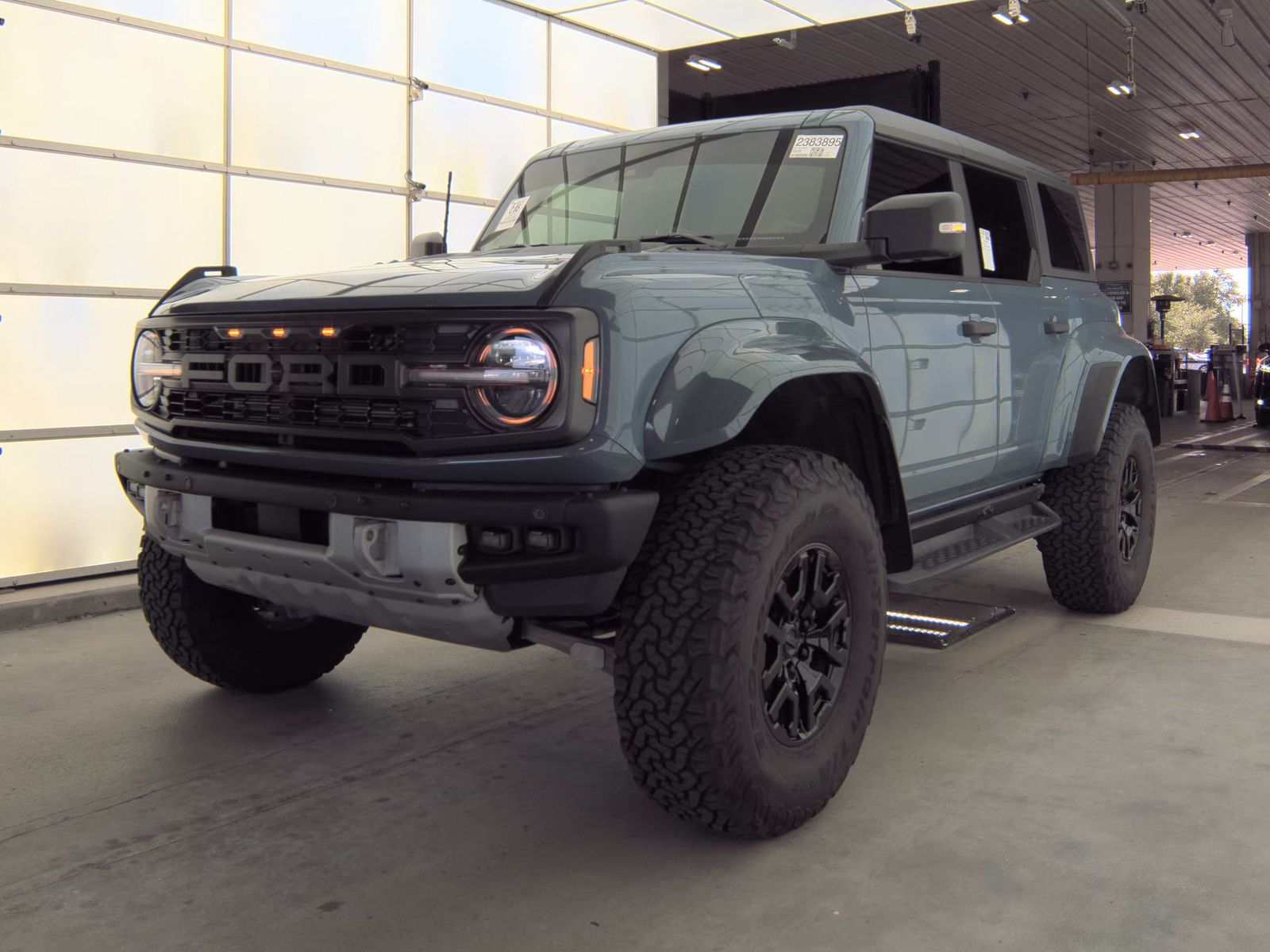 FORD BRONCO - 1