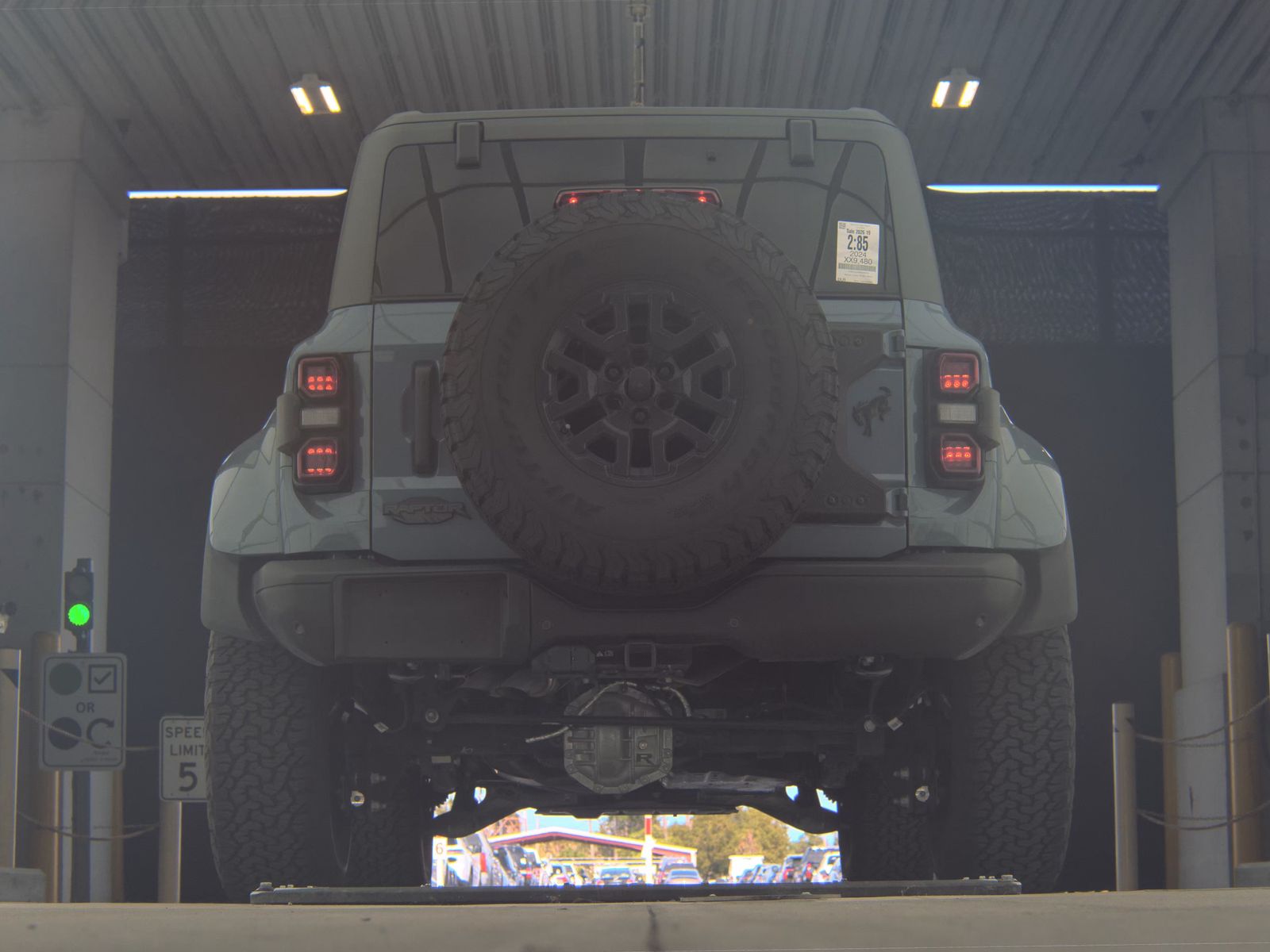 FORD BRONCO - 8