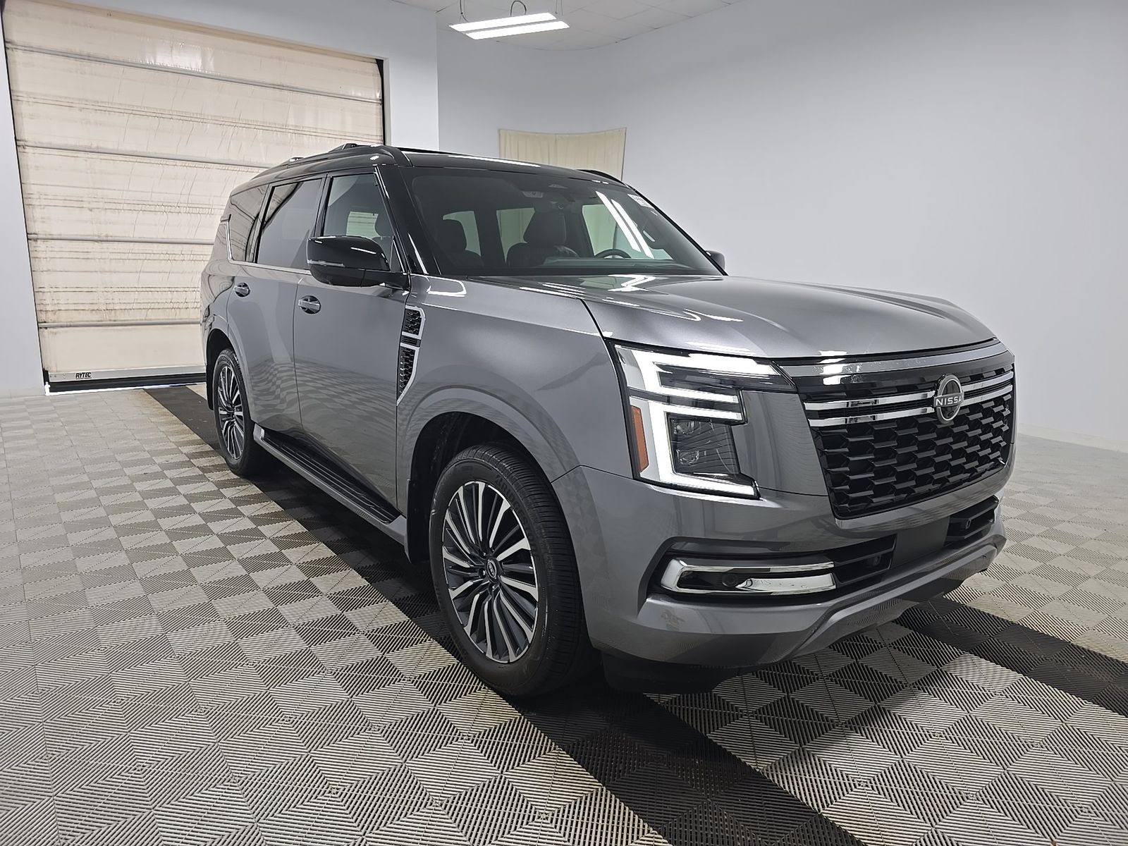 NISSAN ARMADA - 4