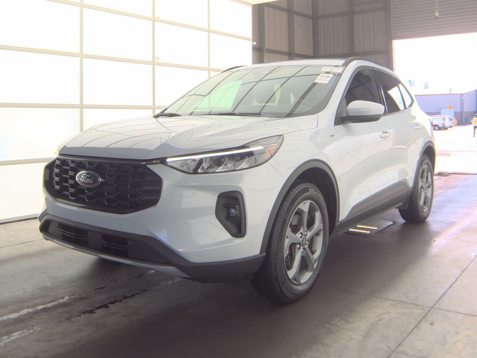 FORD ESCAPE - 1