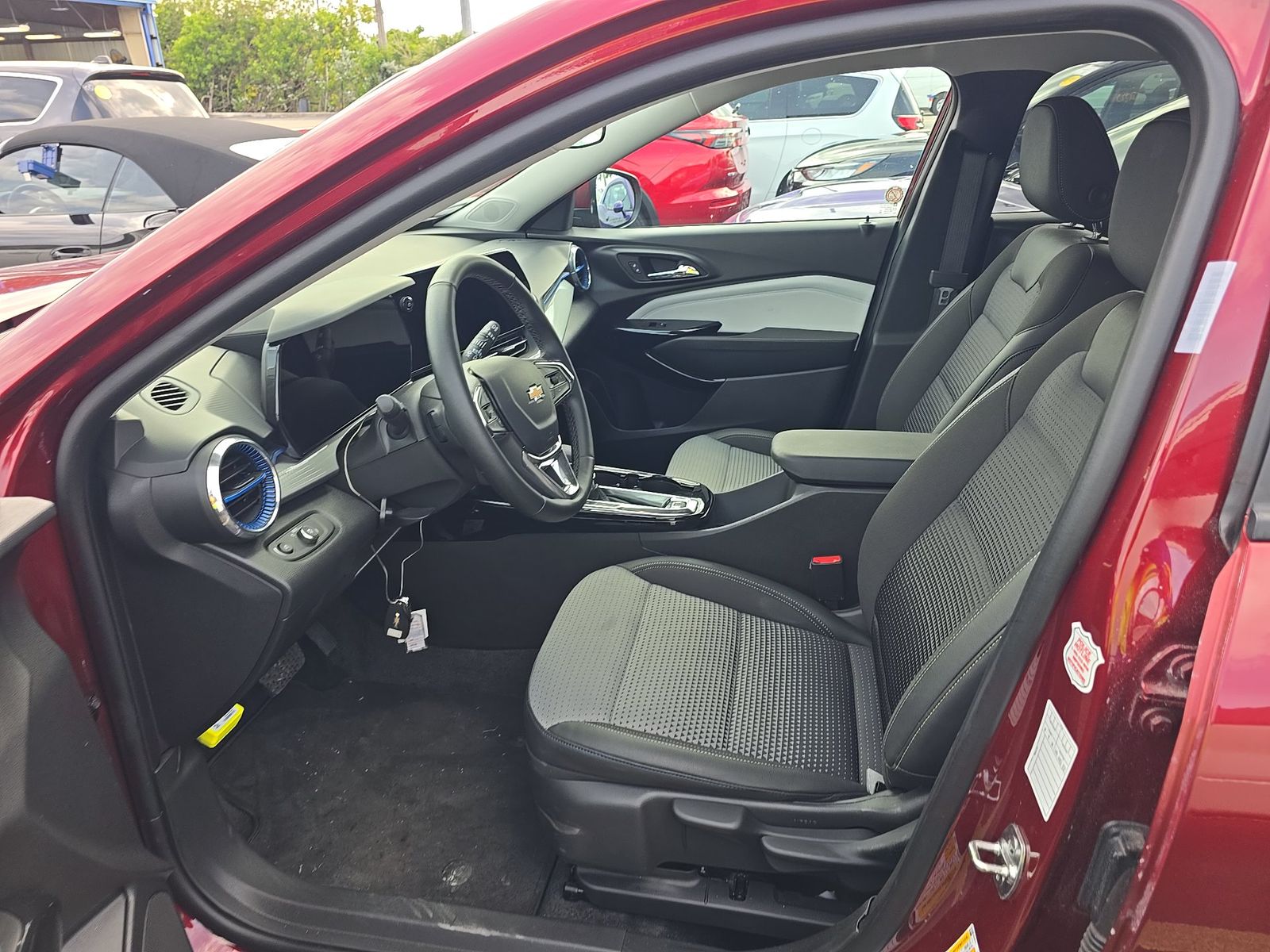 CHEVROLET TRAX - 8