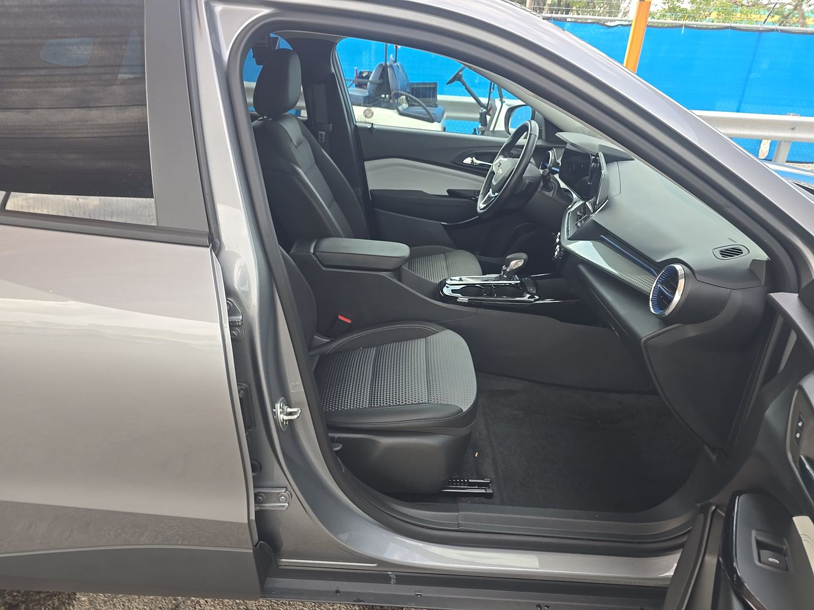 CHEVROLET TRAX - 9