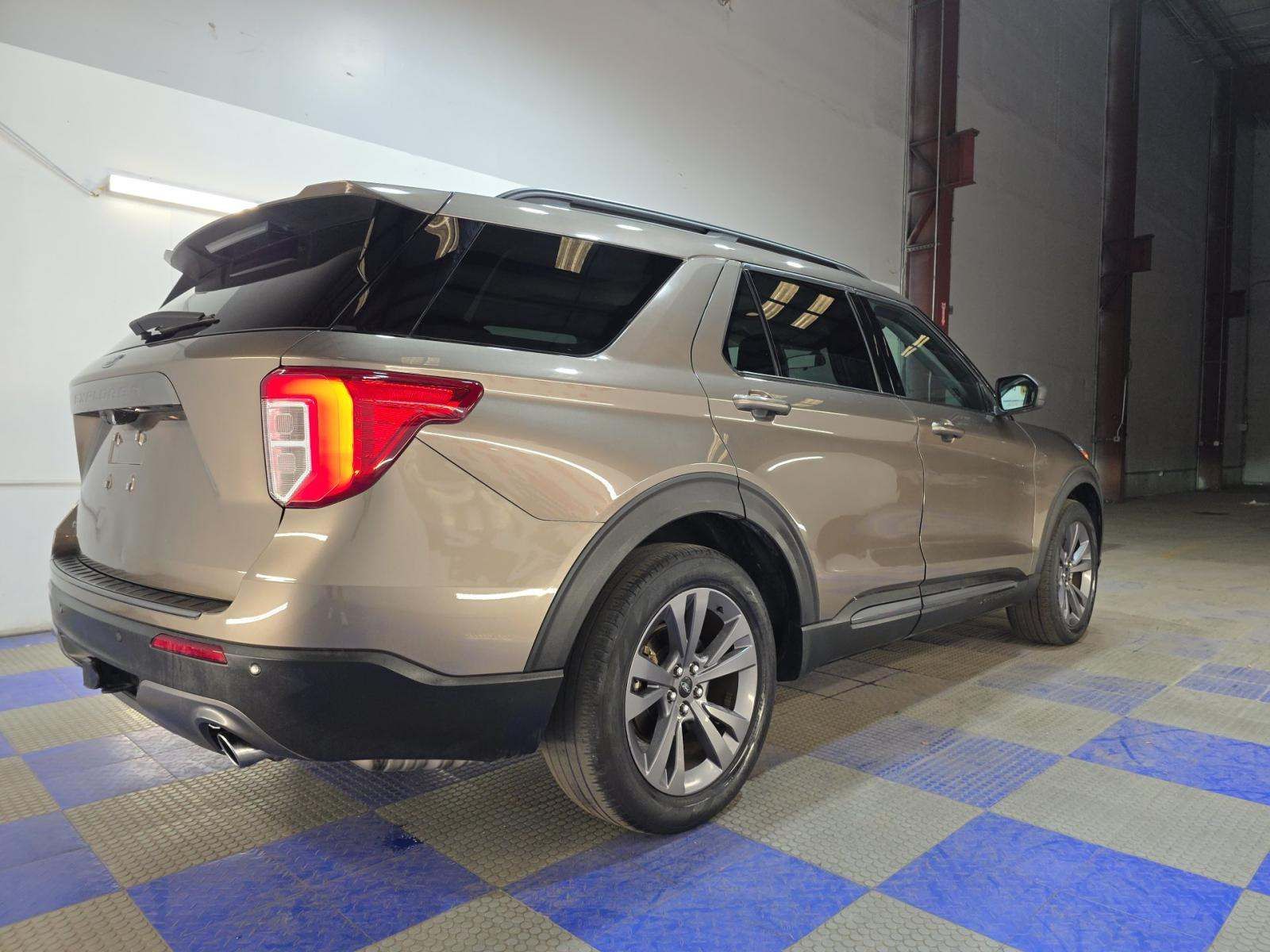 FORD EXPLORER - 3