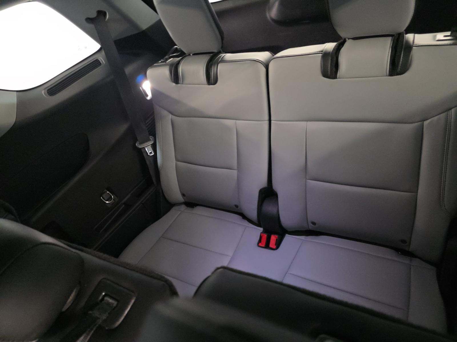 FORD EXPLORER - 9