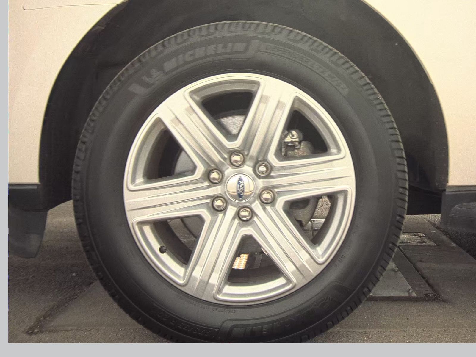 FORD EXPEDITION - 10