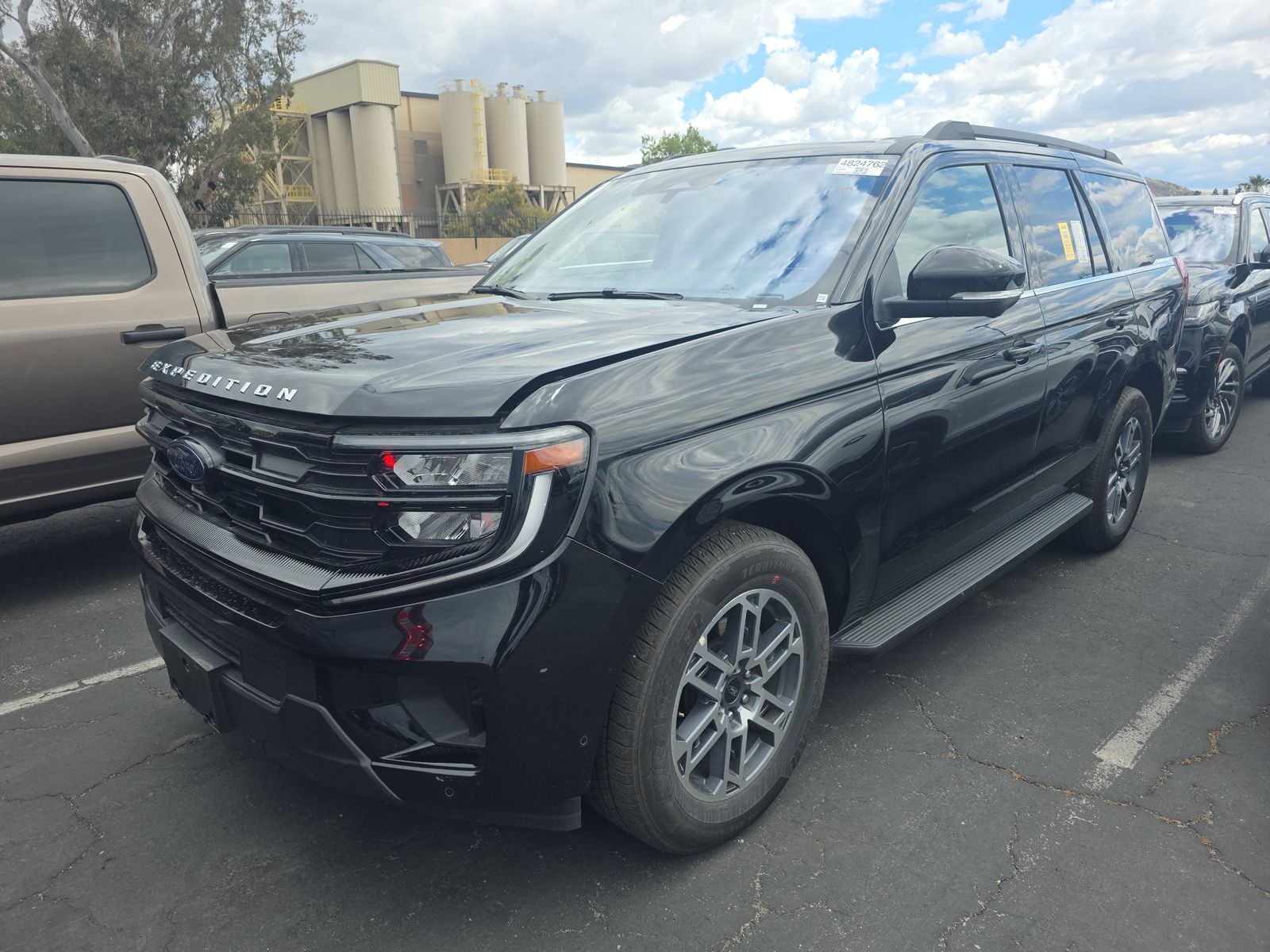 FORD EXPEDITION - 1