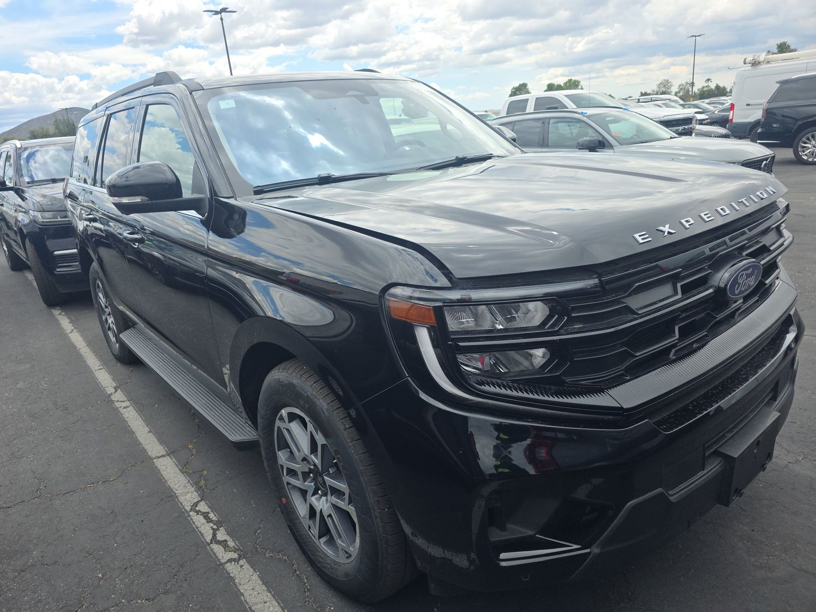 FORD EXPEDITION - 4