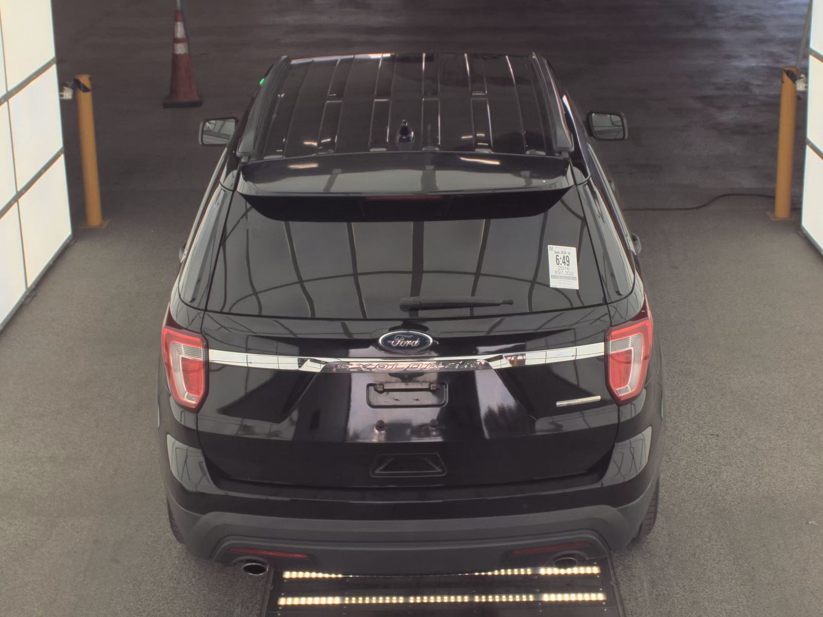 FORD EXPLORER - 7
