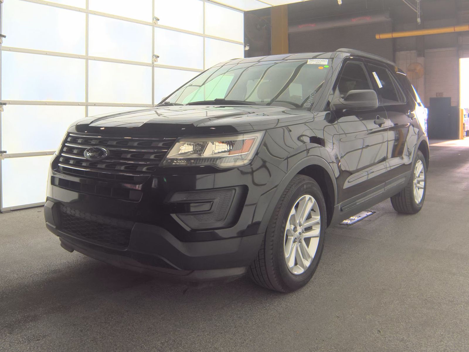 FORD EXPLORER - 1