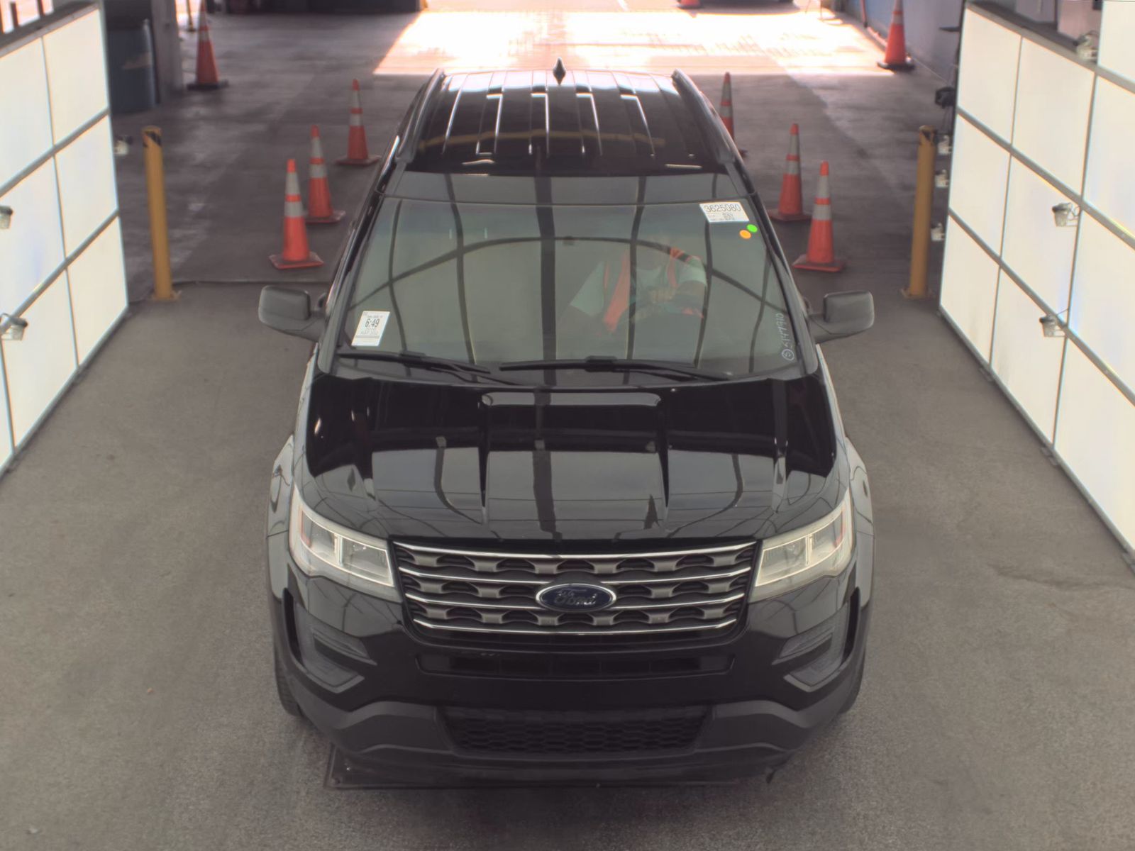 FORD EXPLORER - 3