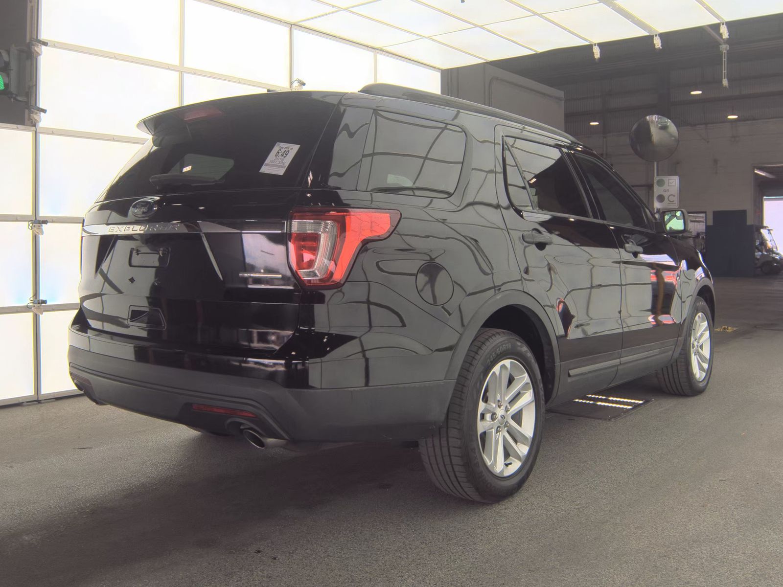 FORD EXPLORER - 6
