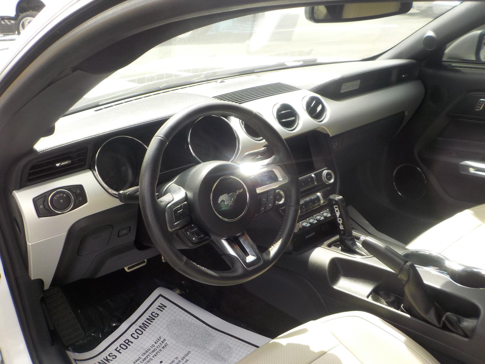 FORD MUSTANG - 6