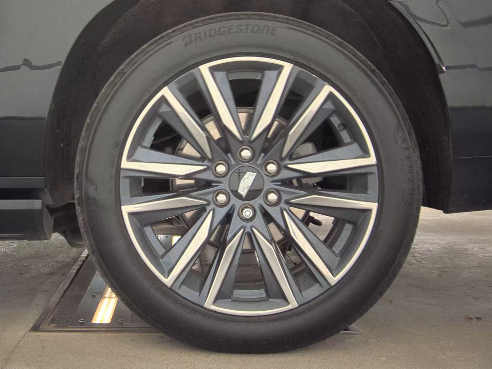 2023 Cadillac Escalade ESV Sport AWD
