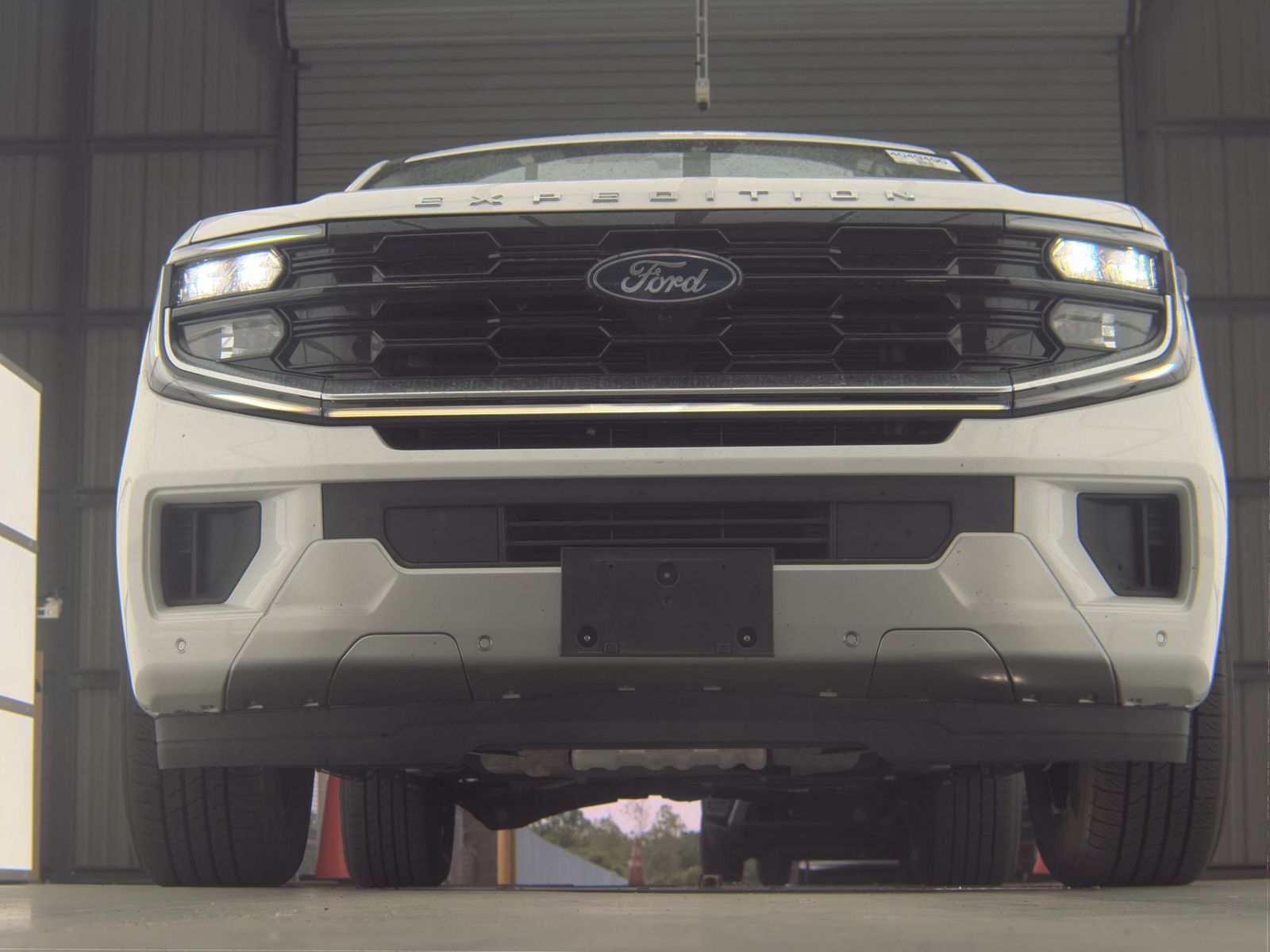 FORD EXPEDITION - 4