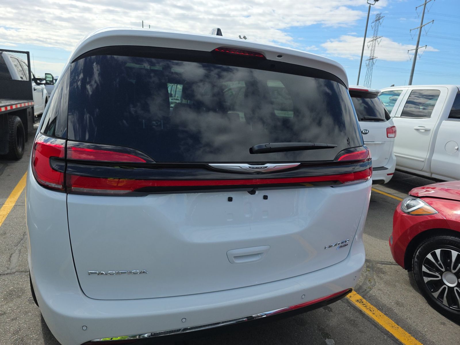 2026 Chrysler Pacifica Limited AWD