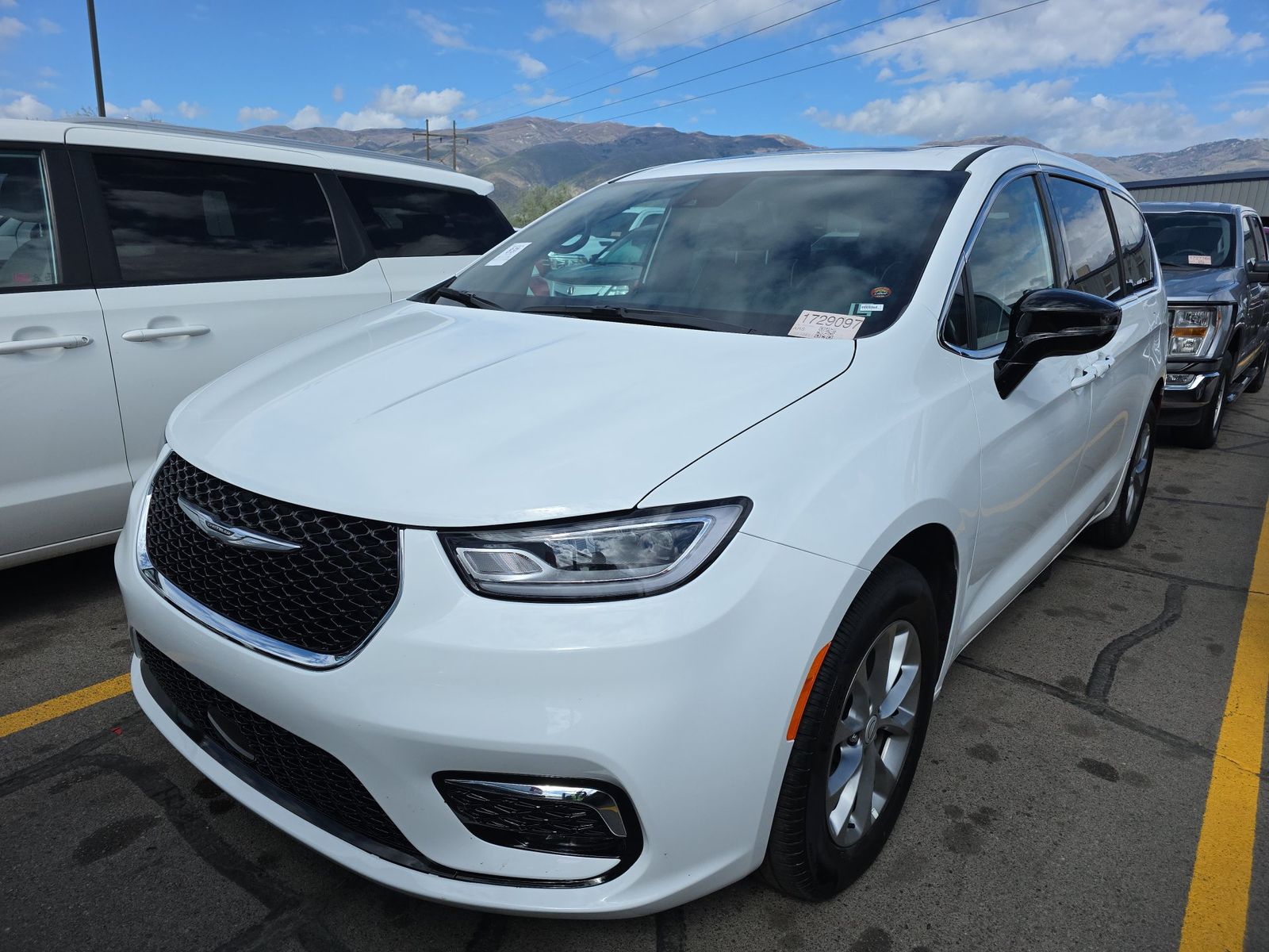 2026 Chrysler Pacifica Limited AWD