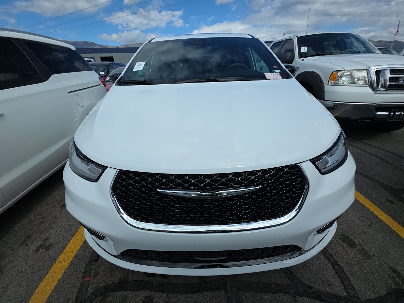 2026 Chrysler Pacifica Limited AWD