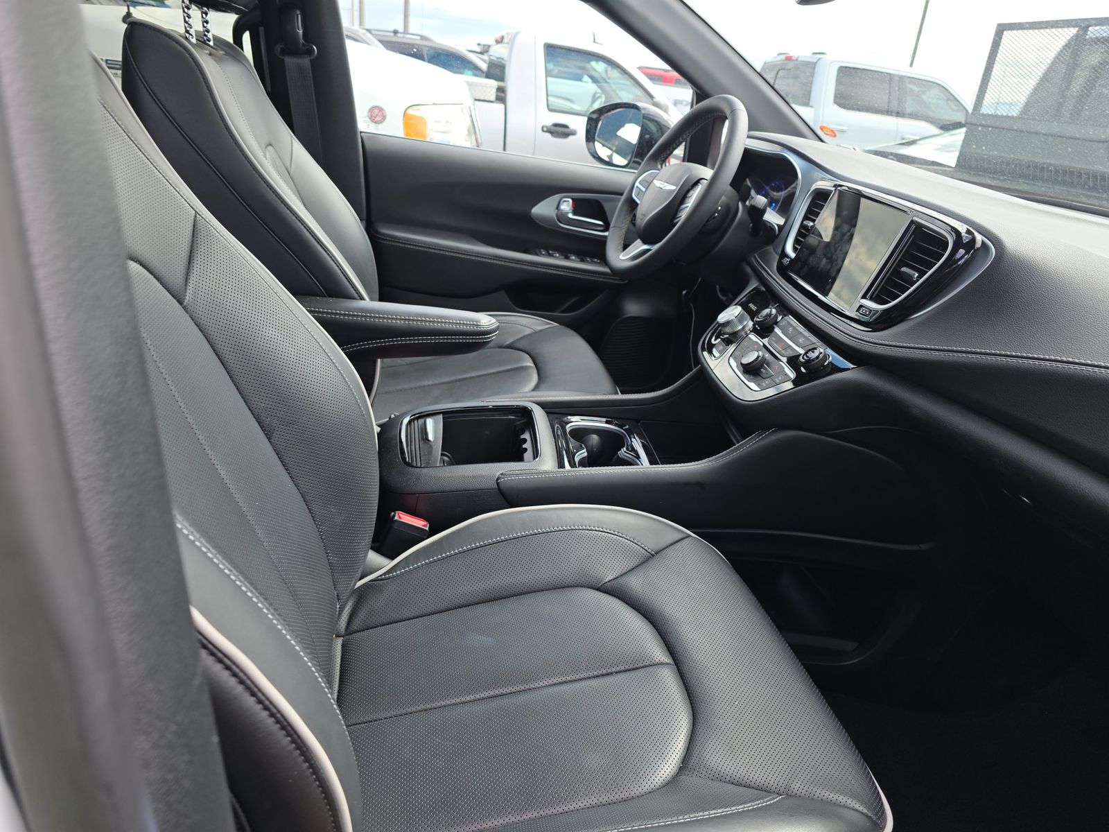 2026 Chrysler Pacifica Limited AWD