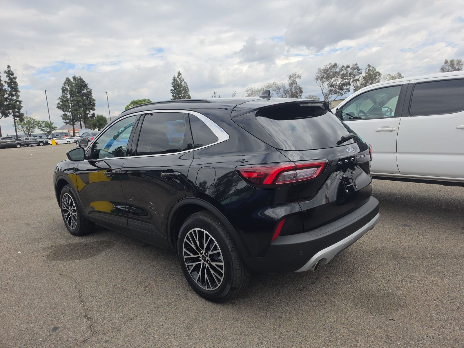 FORD ESCAPE - 7