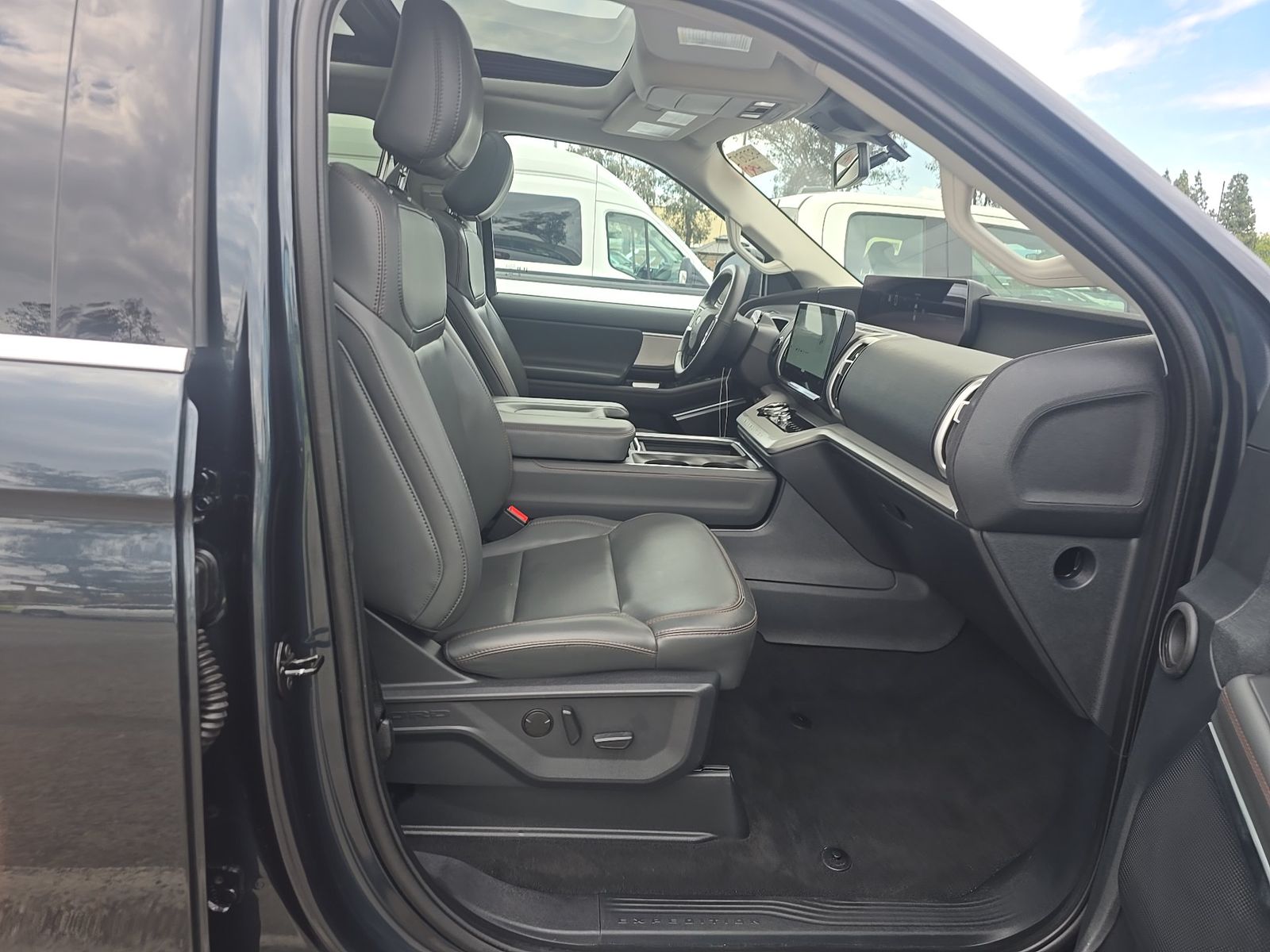 FORD EXPEDITION MAX - 9