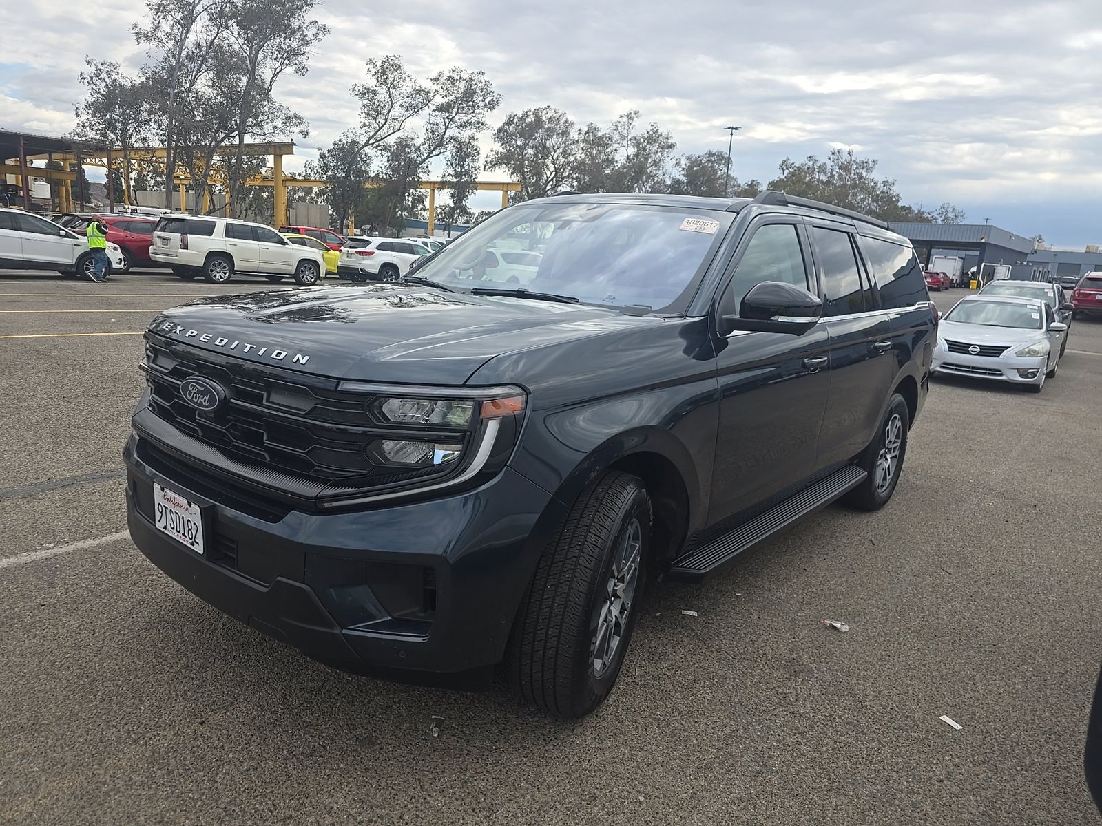 FORD EXPEDITION MAX - 1