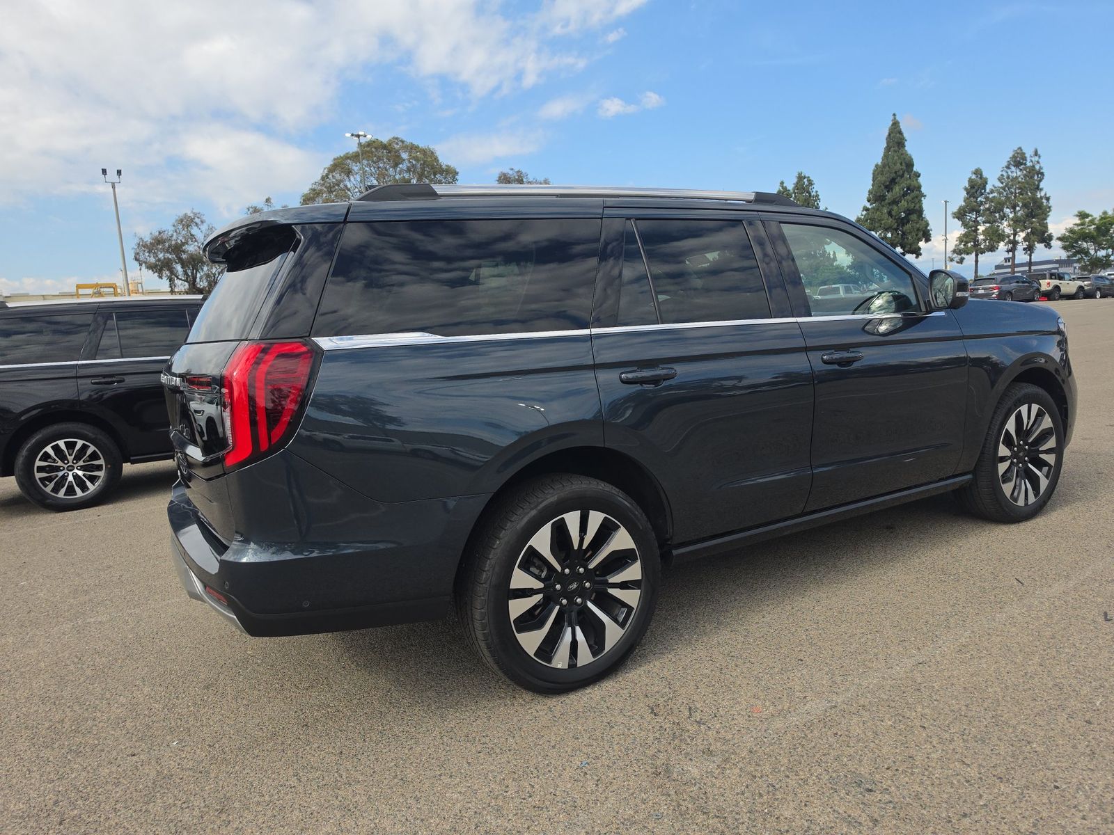 FORD EXPEDITION - 5