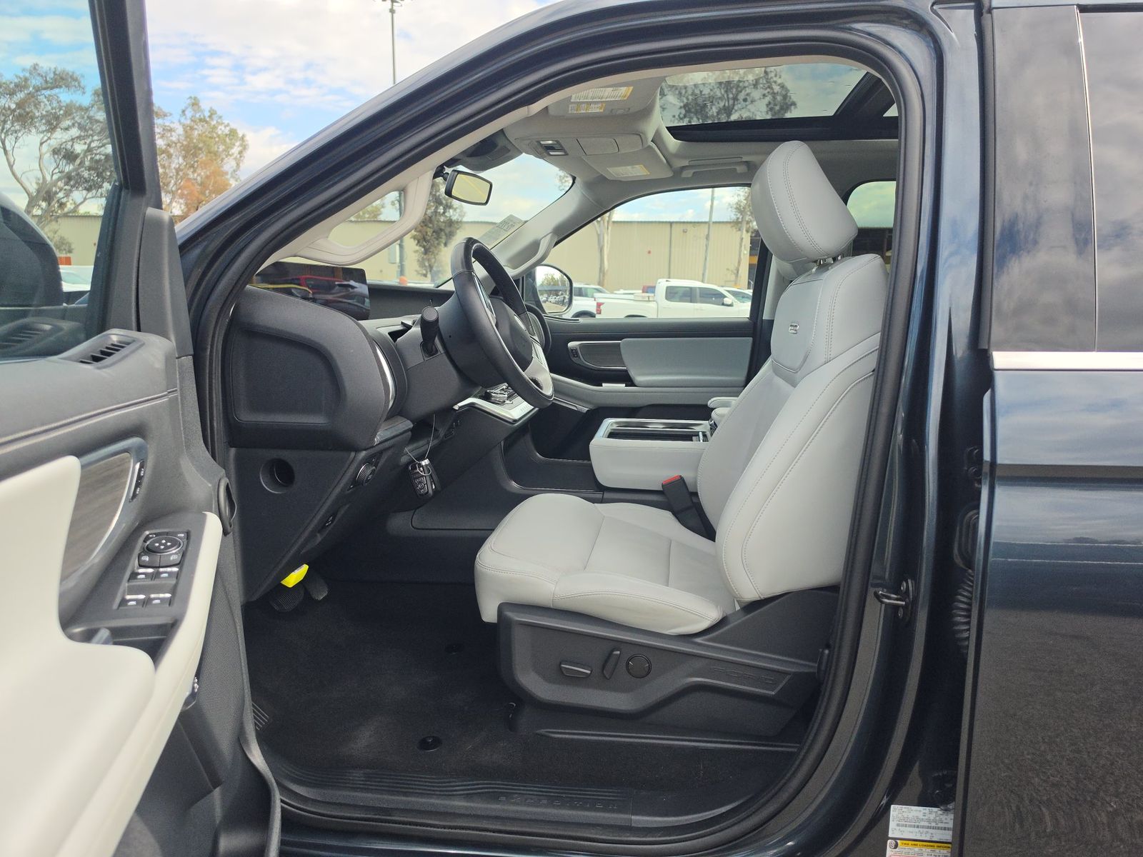 FORD EXPEDITION - 8