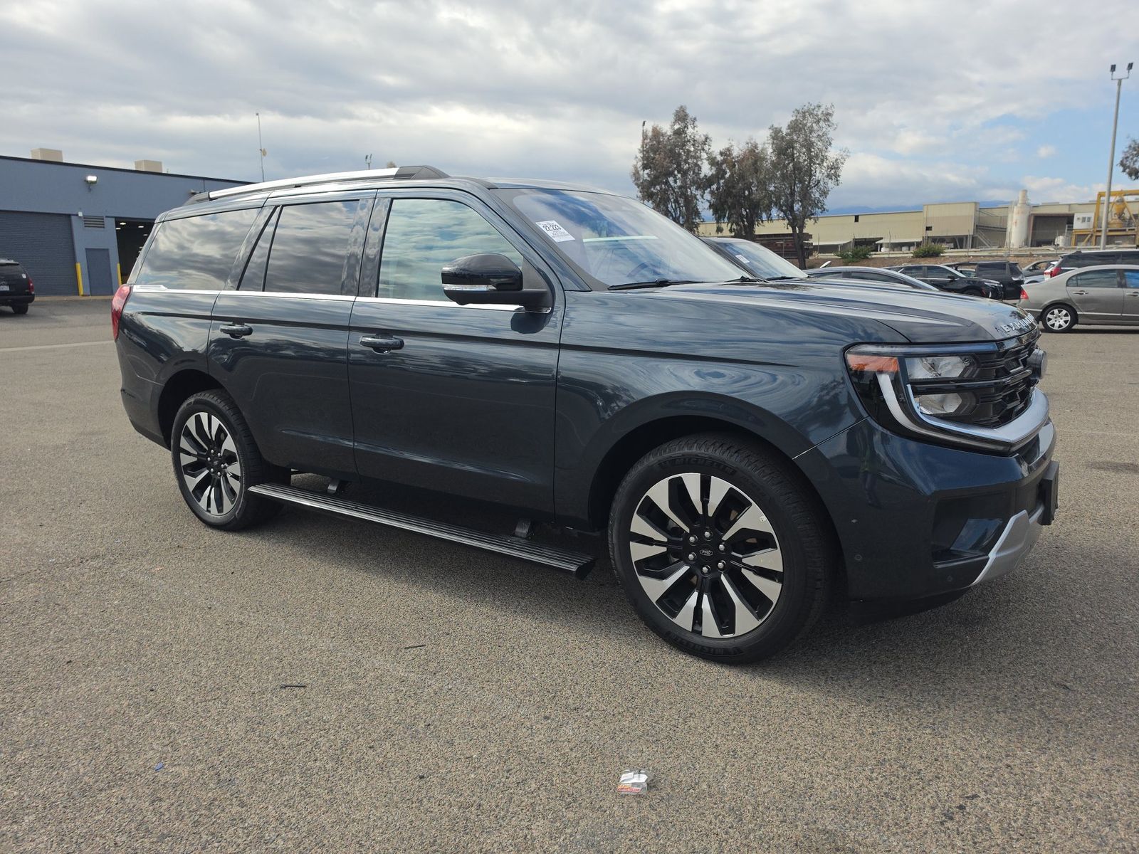 FORD EXPEDITION - 4
