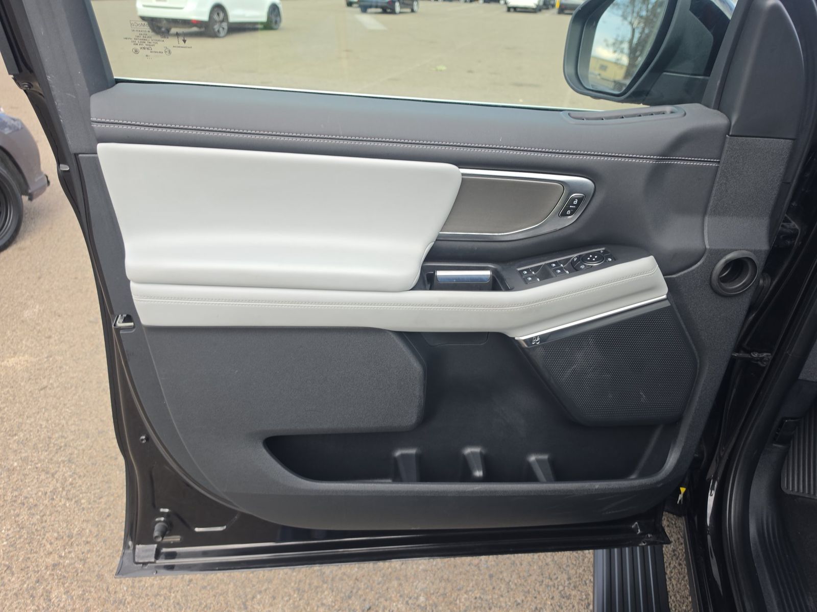FORD EXPEDITION - 10