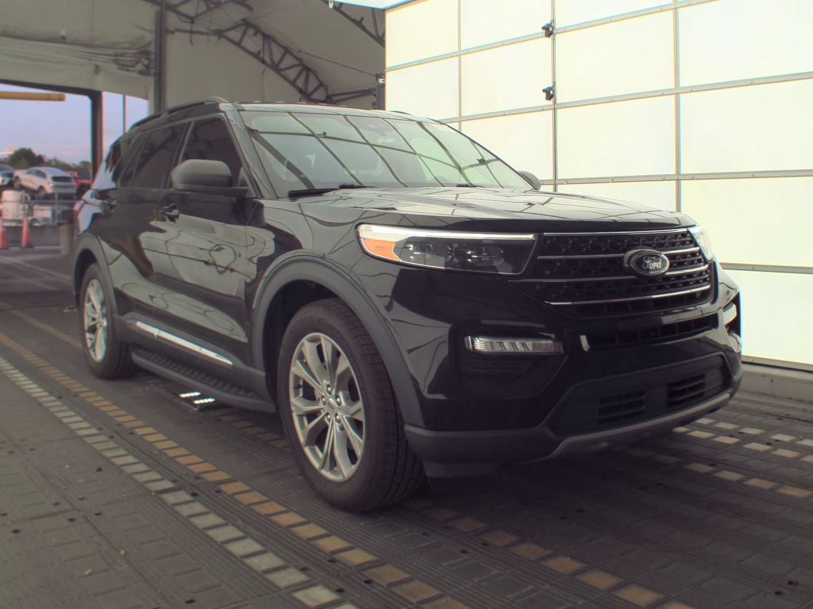 FORD EXPLORER - 5