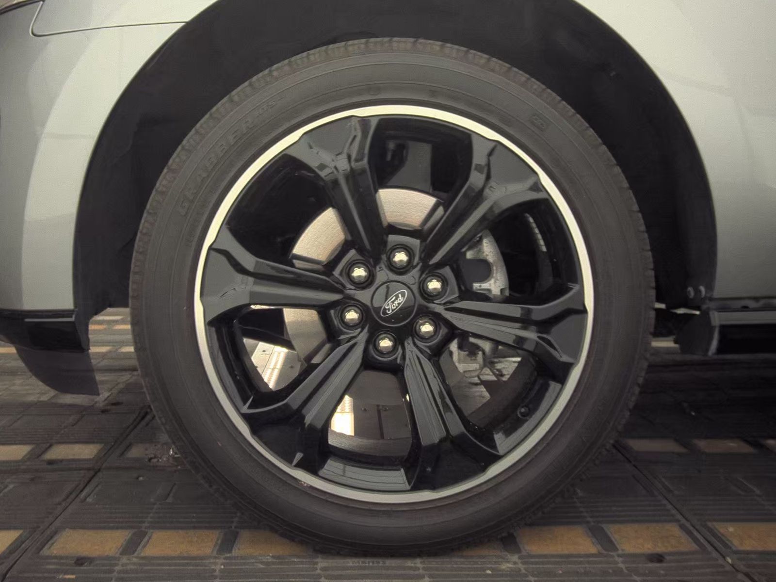 FORD EXPEDITION - 10
