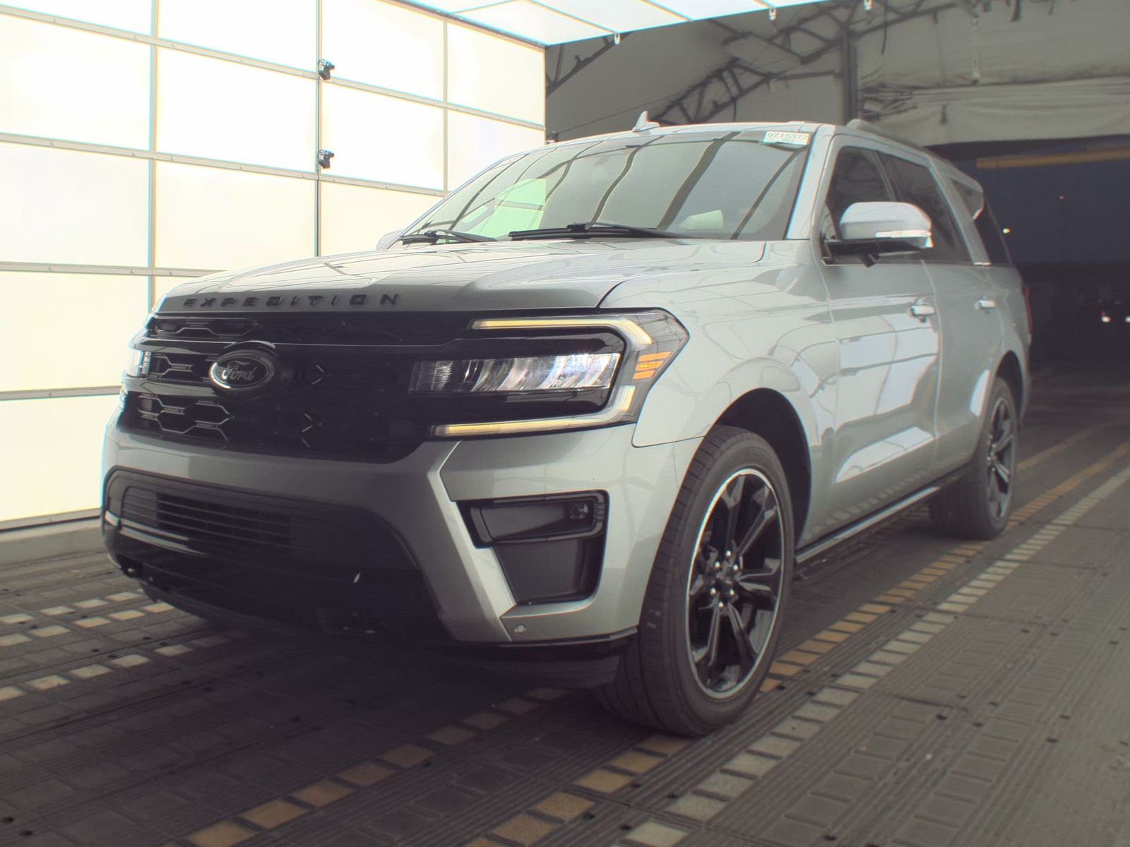FORD EXPEDITION - 1