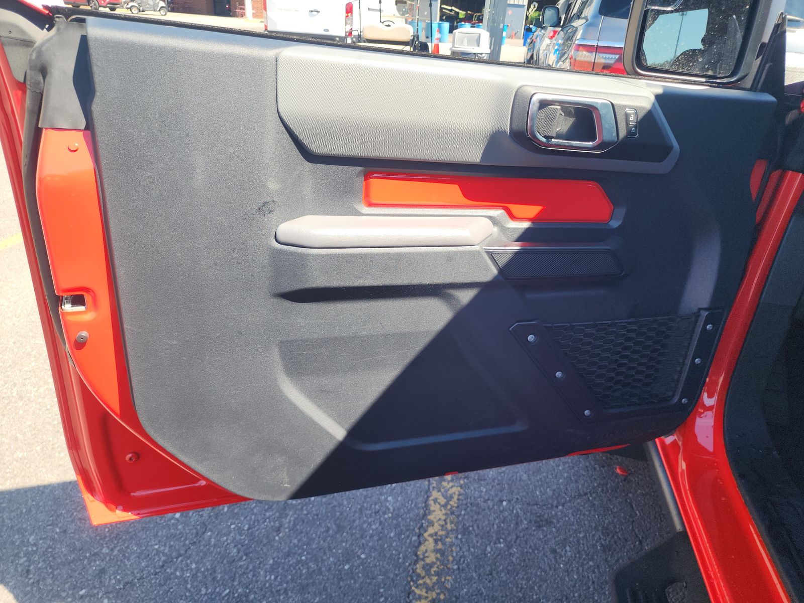 FORD BRONCO - 10