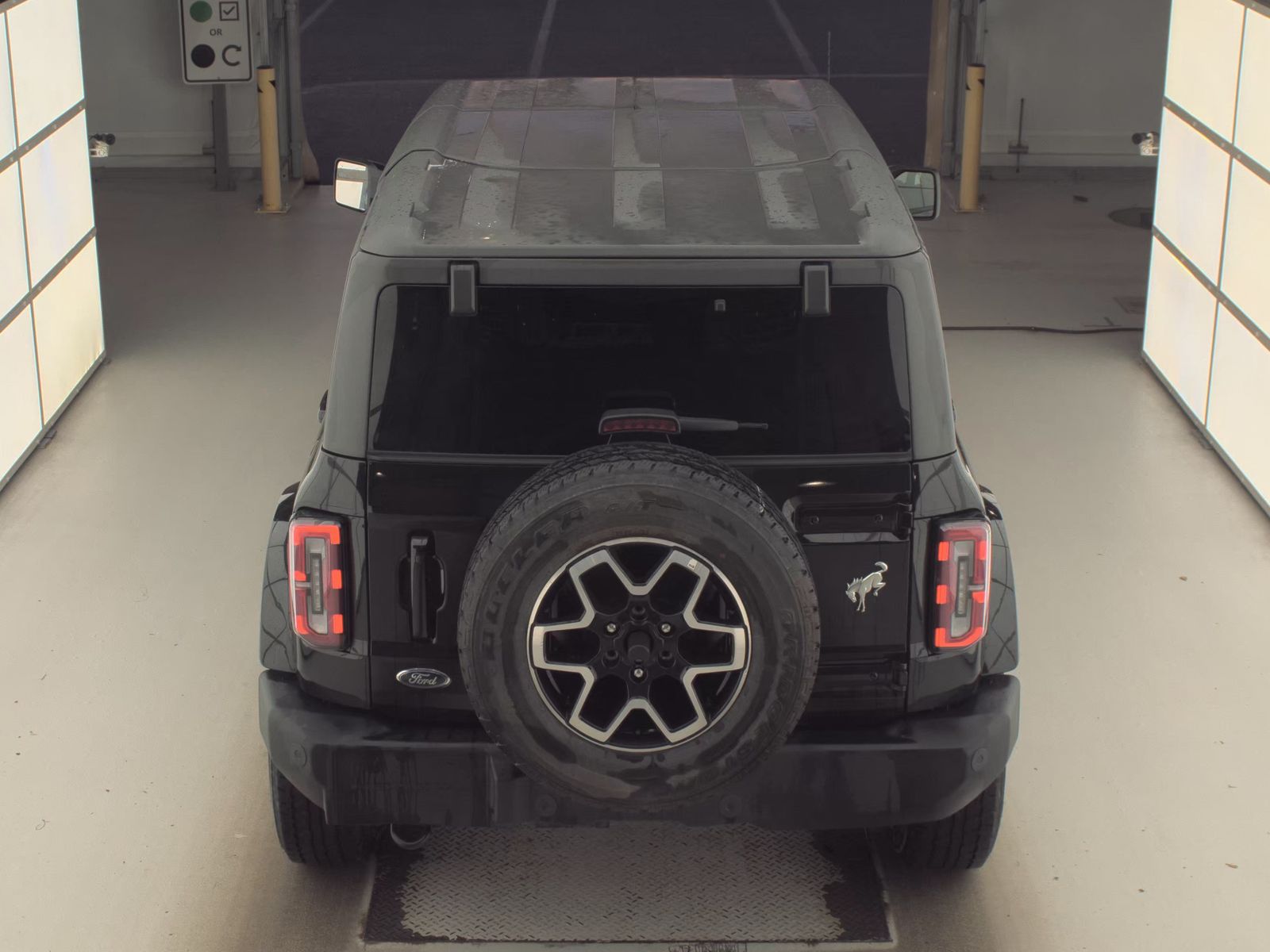 FORD BRONCO - 7