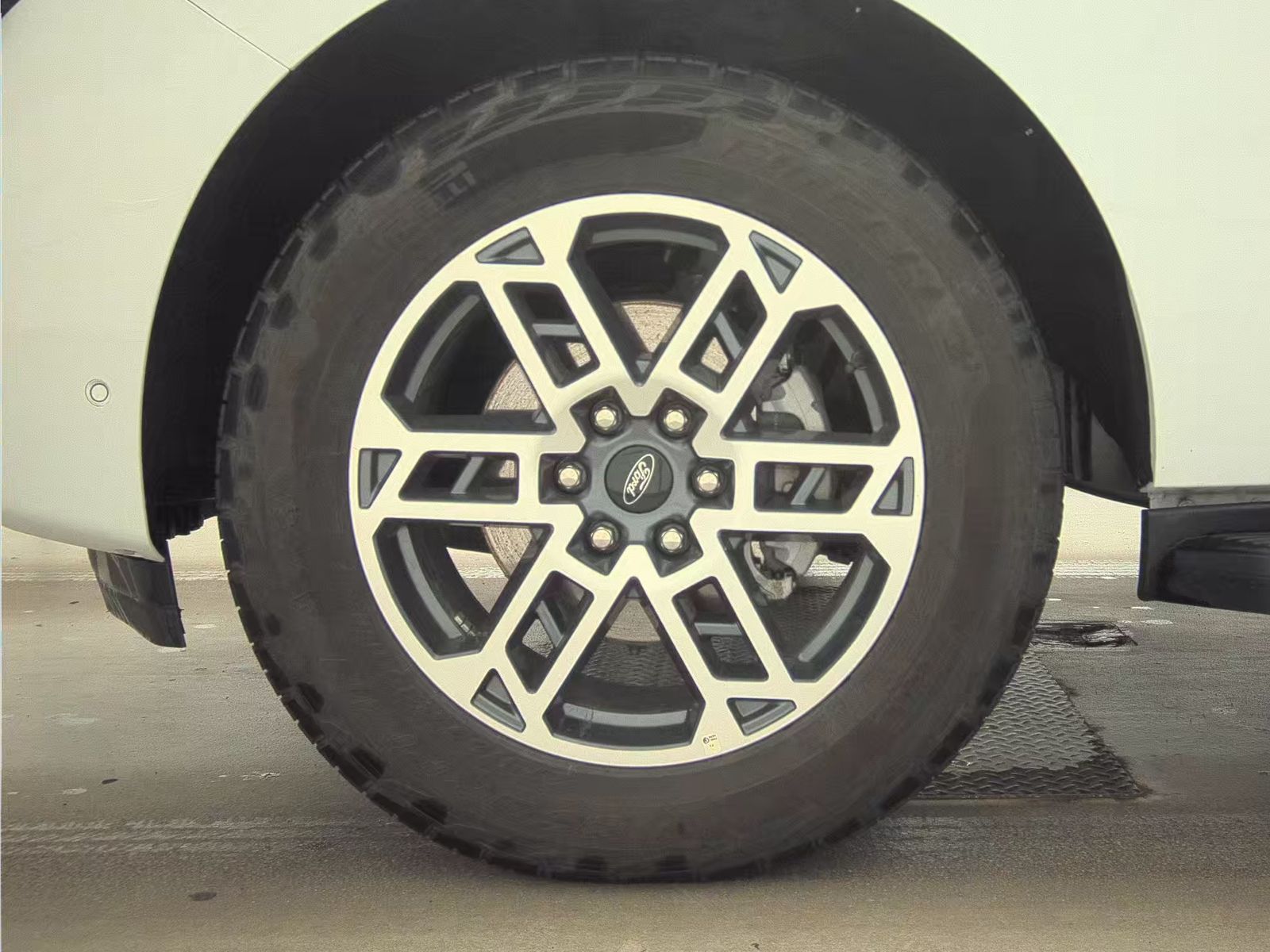 FORD EXPEDITION - 10