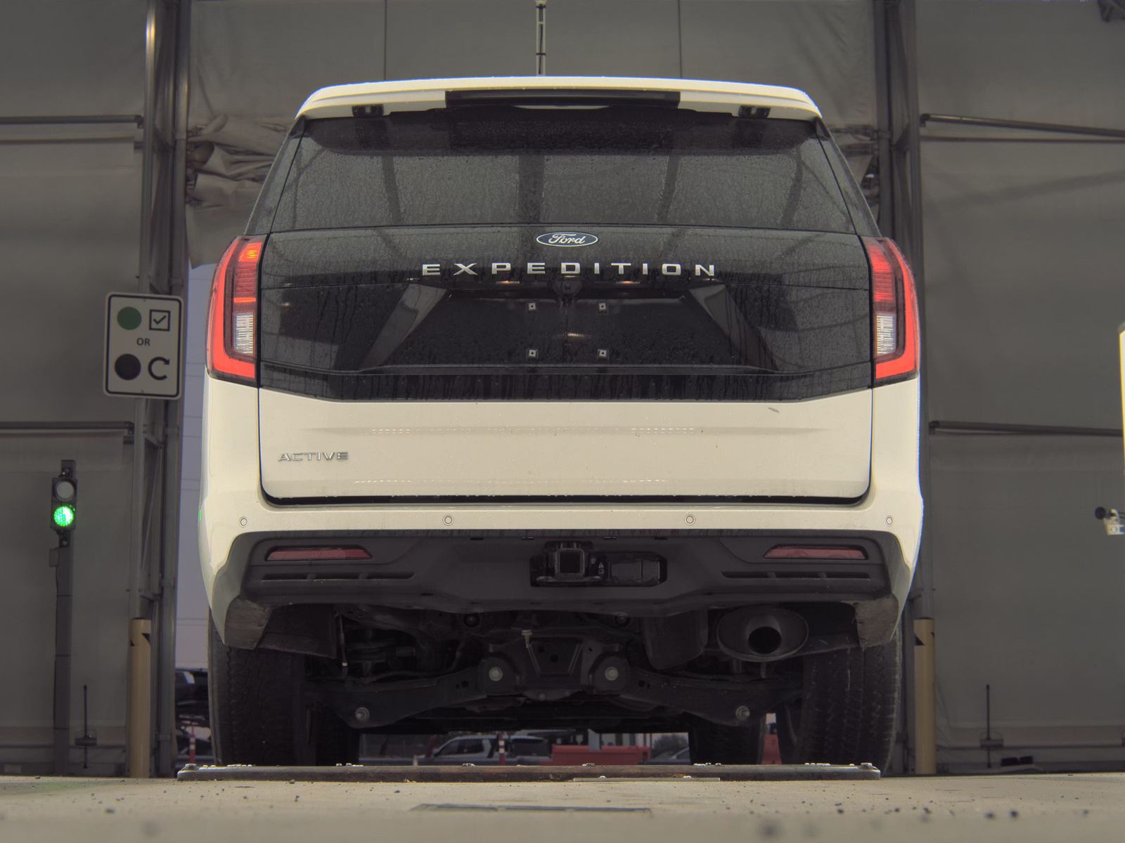 FORD EXPEDITION - 8