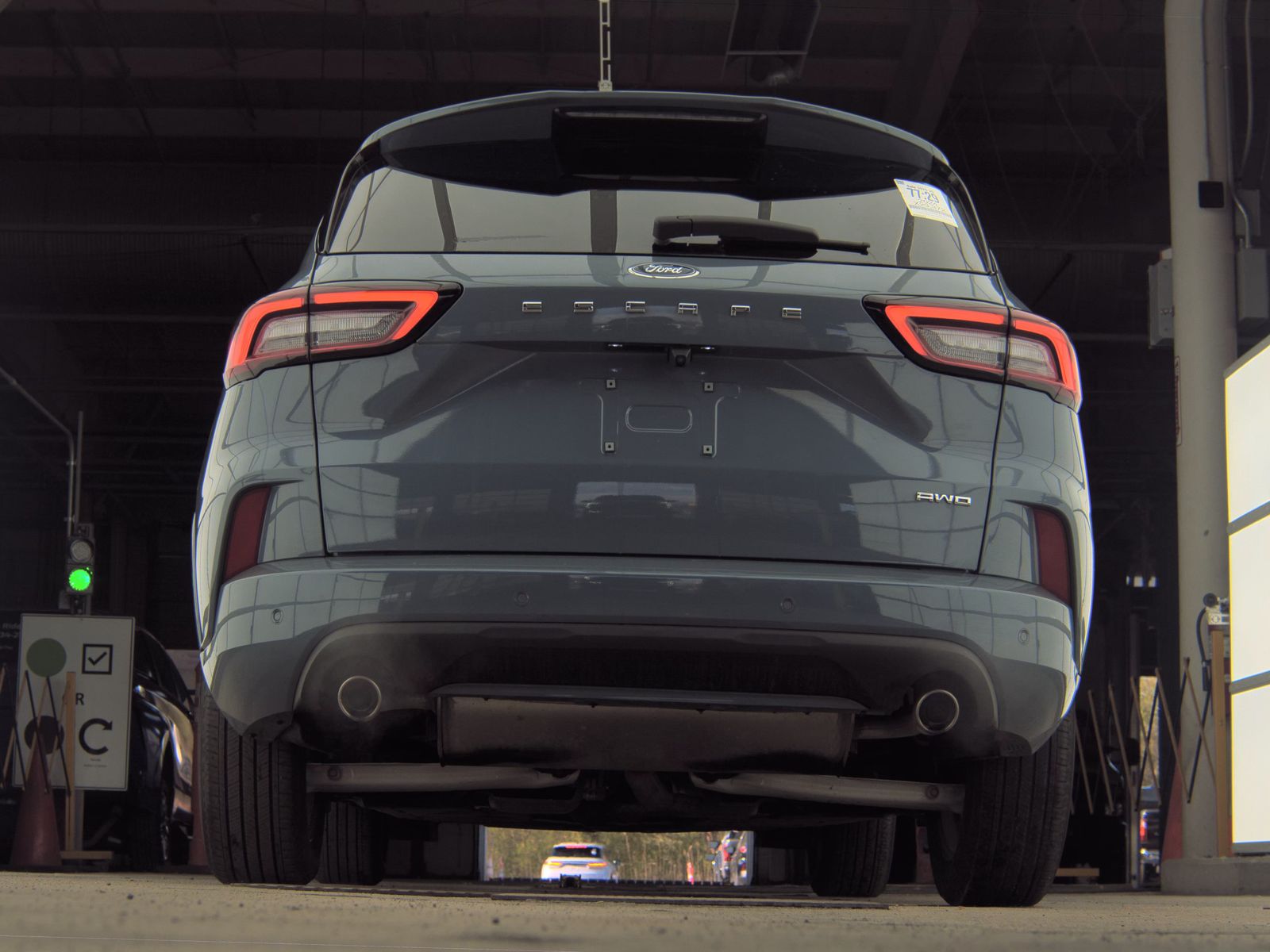 FORD ESCAPE - 8
