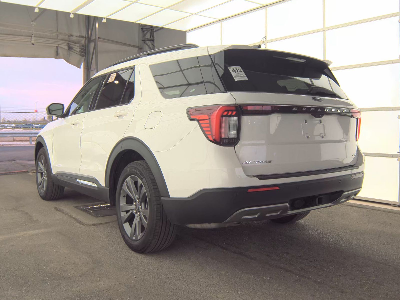 FORD EXPLORER - 9