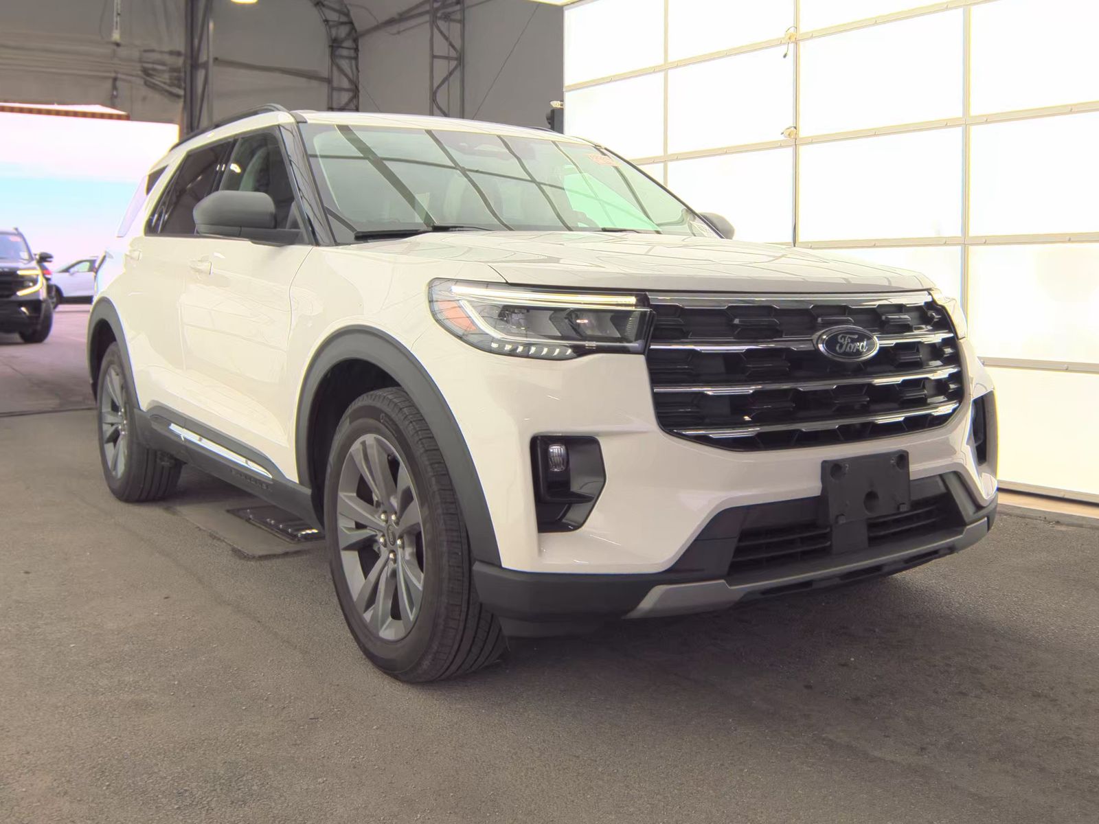 FORD EXPLORER - 5