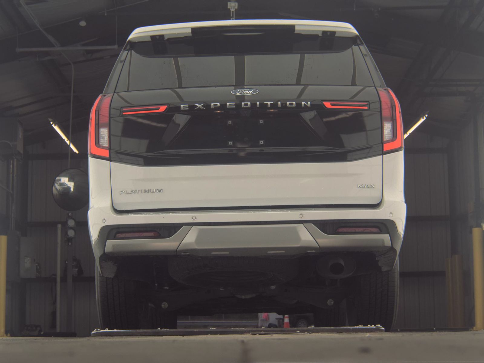 FORD EXPEDITION MAX - 8