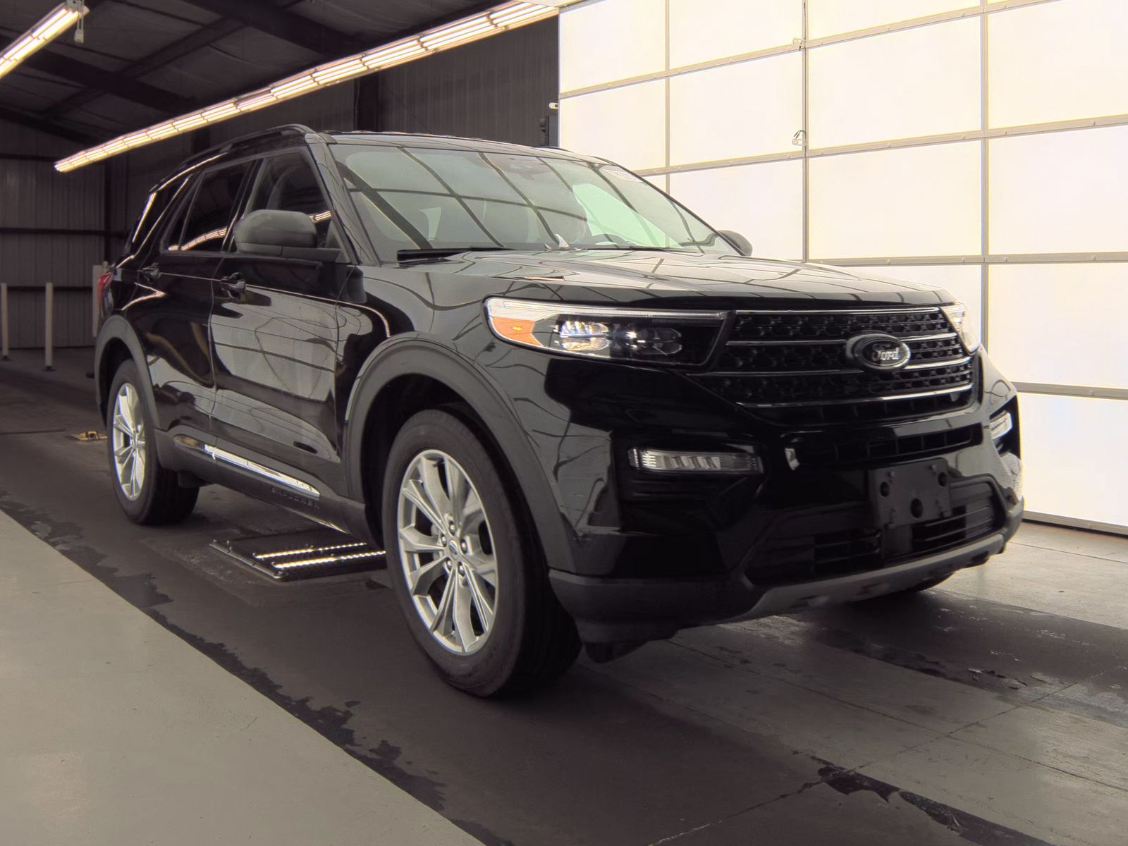 FORD EXPLORER - 5