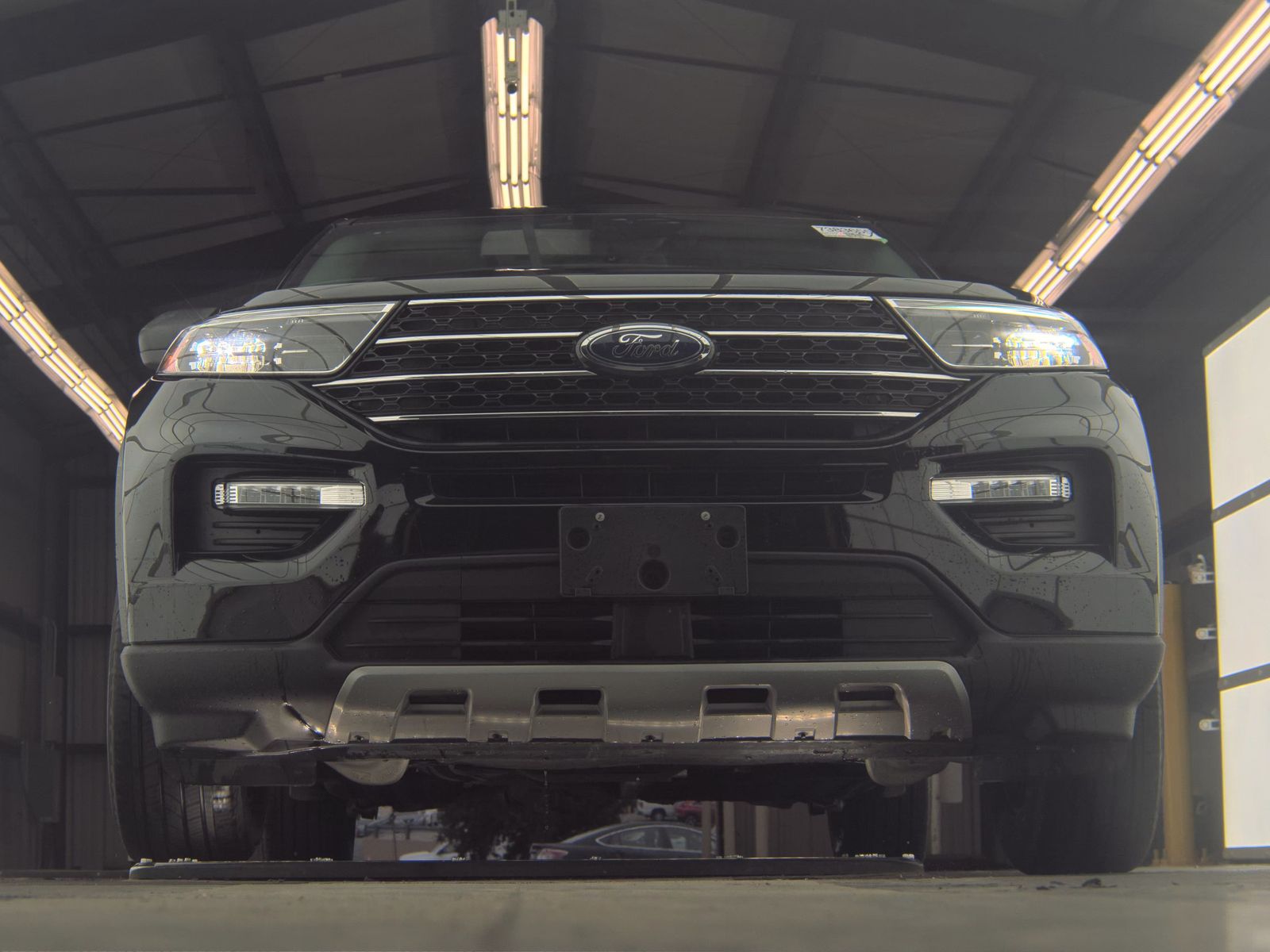 FORD EXPLORER - 4