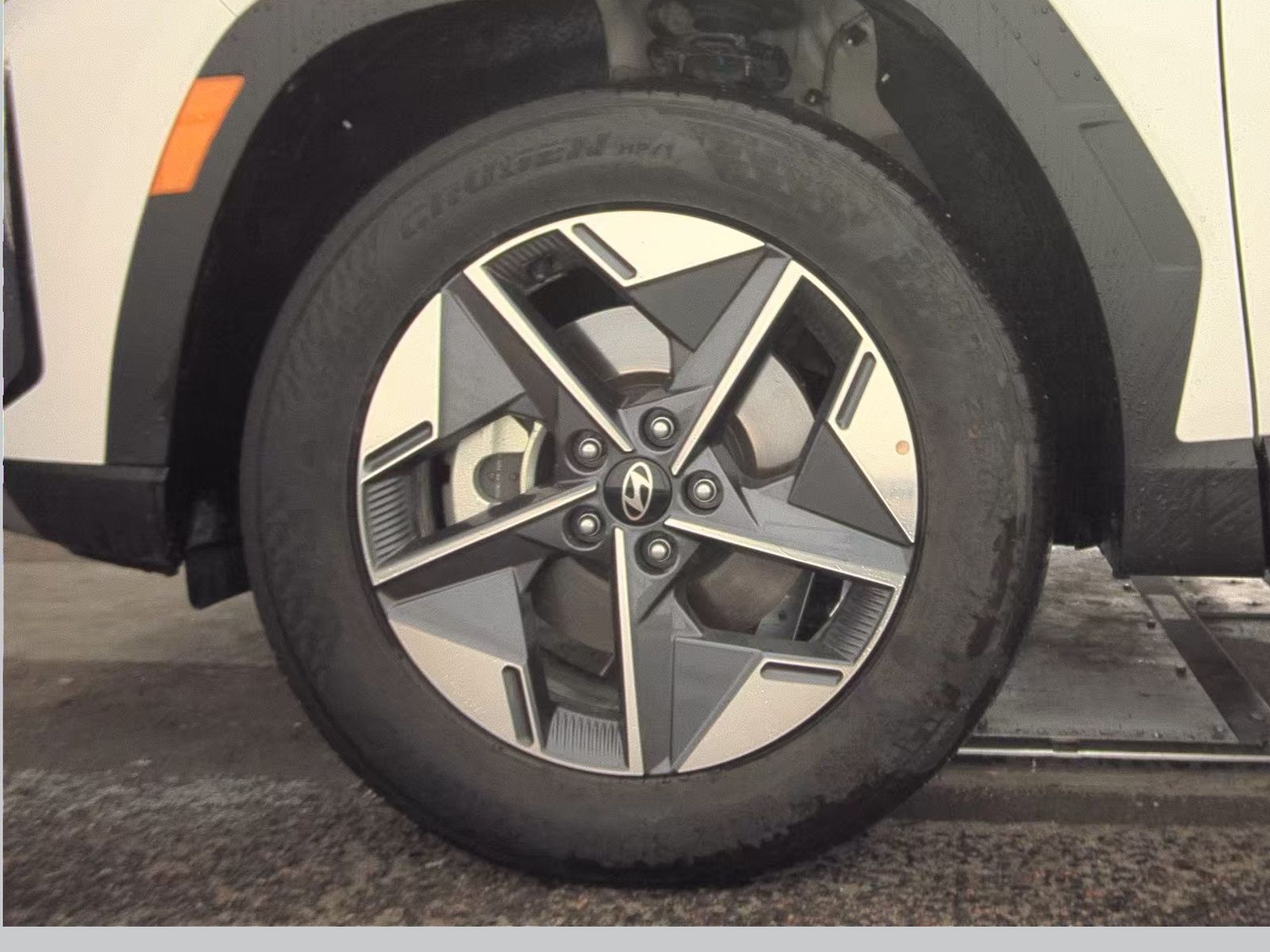HYUNDAI TUCSON - 10
