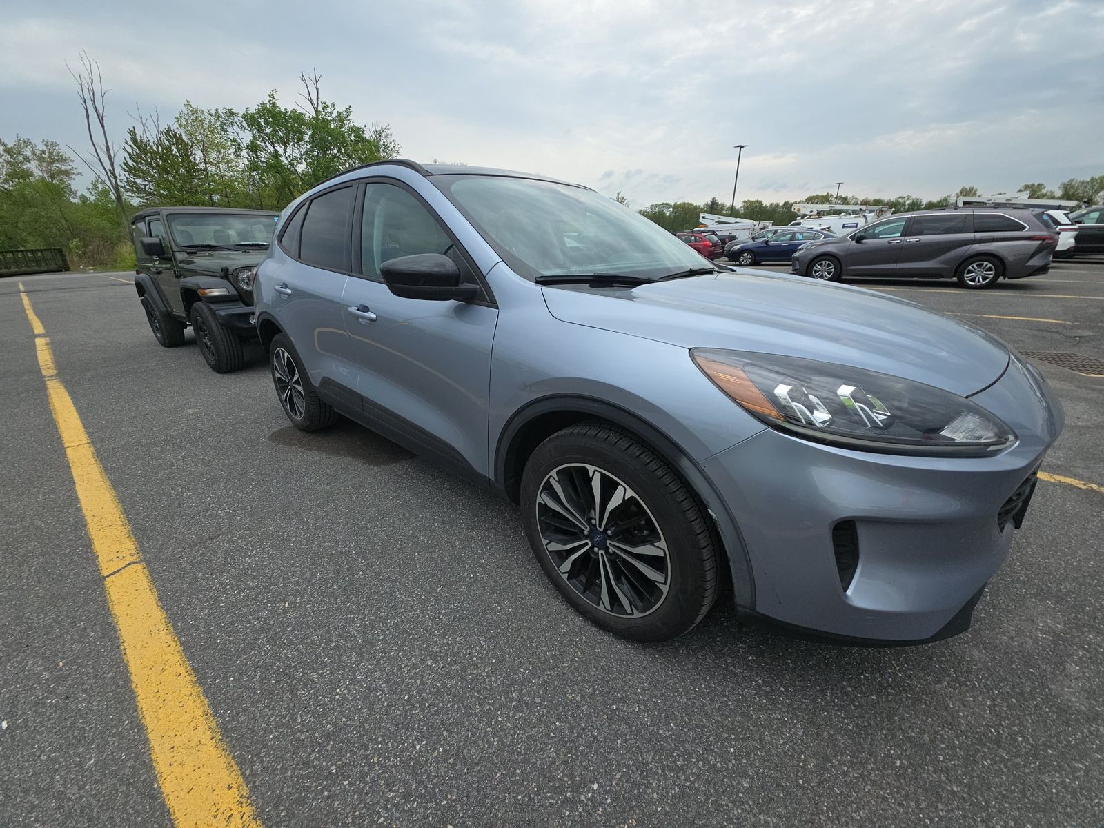 FORD ESCAPE - 4