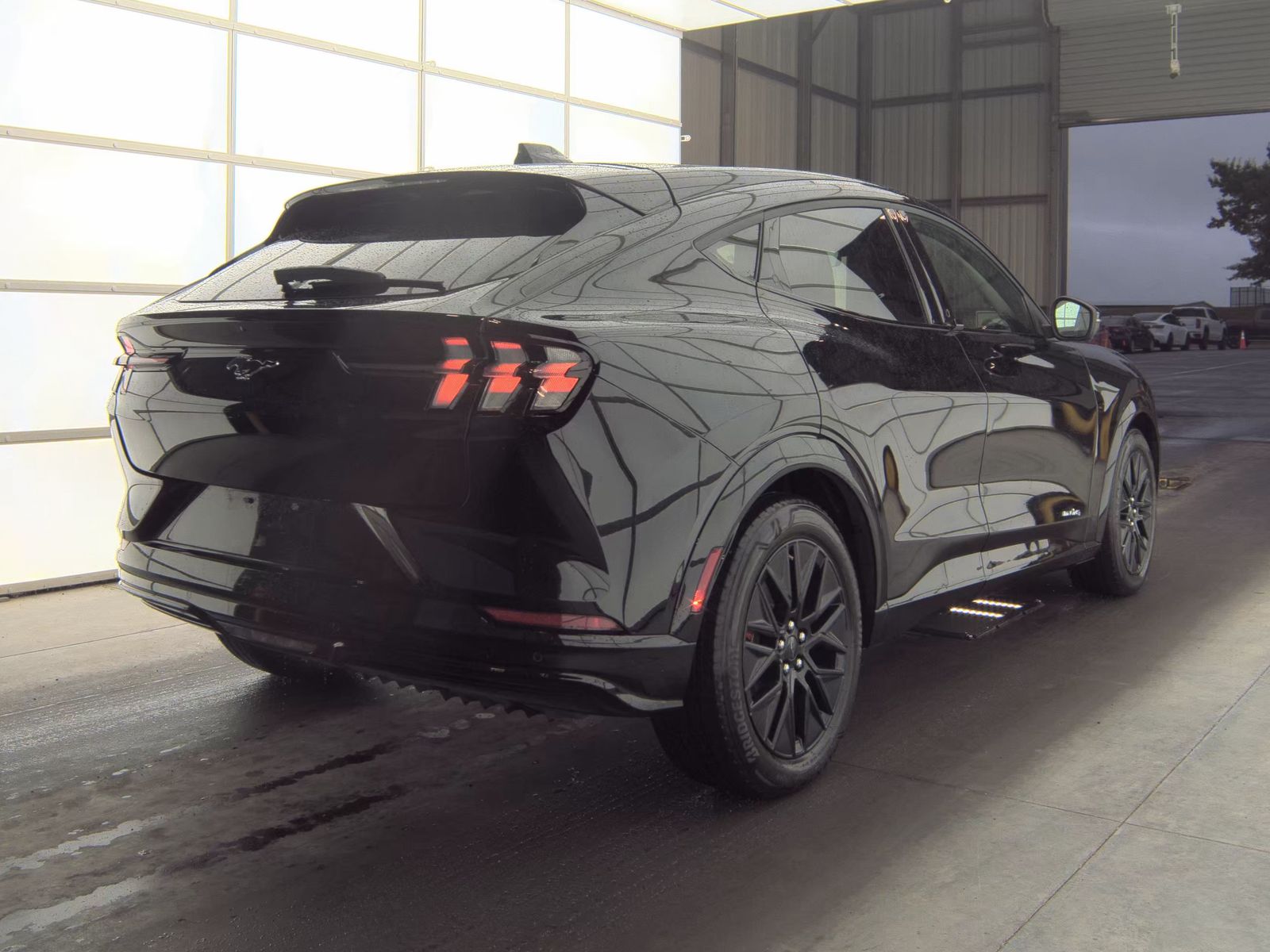 FORD MUSTANG MACH-E - 6