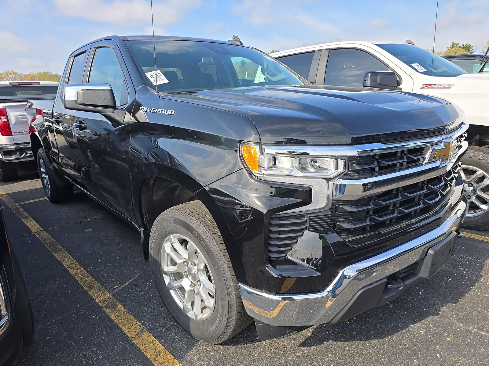 2023 Chevrolet Silverado 1500 LT AWD
