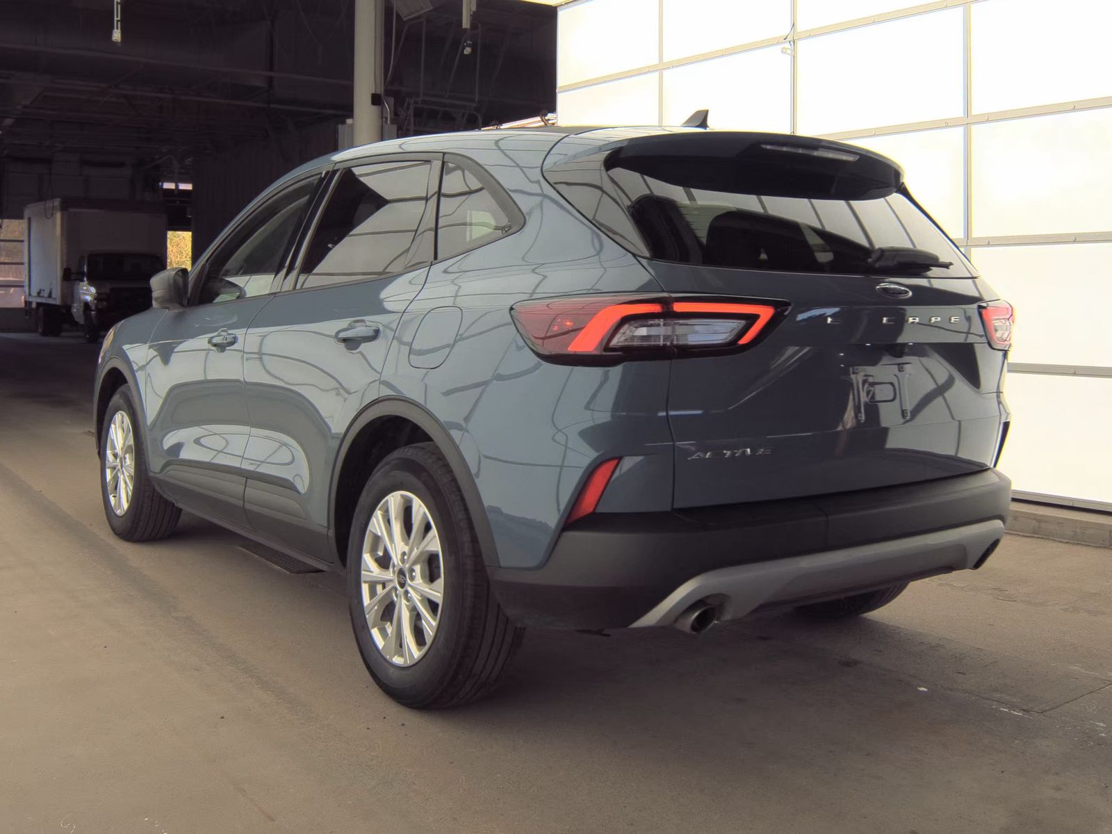FORD ESCAPE - 9