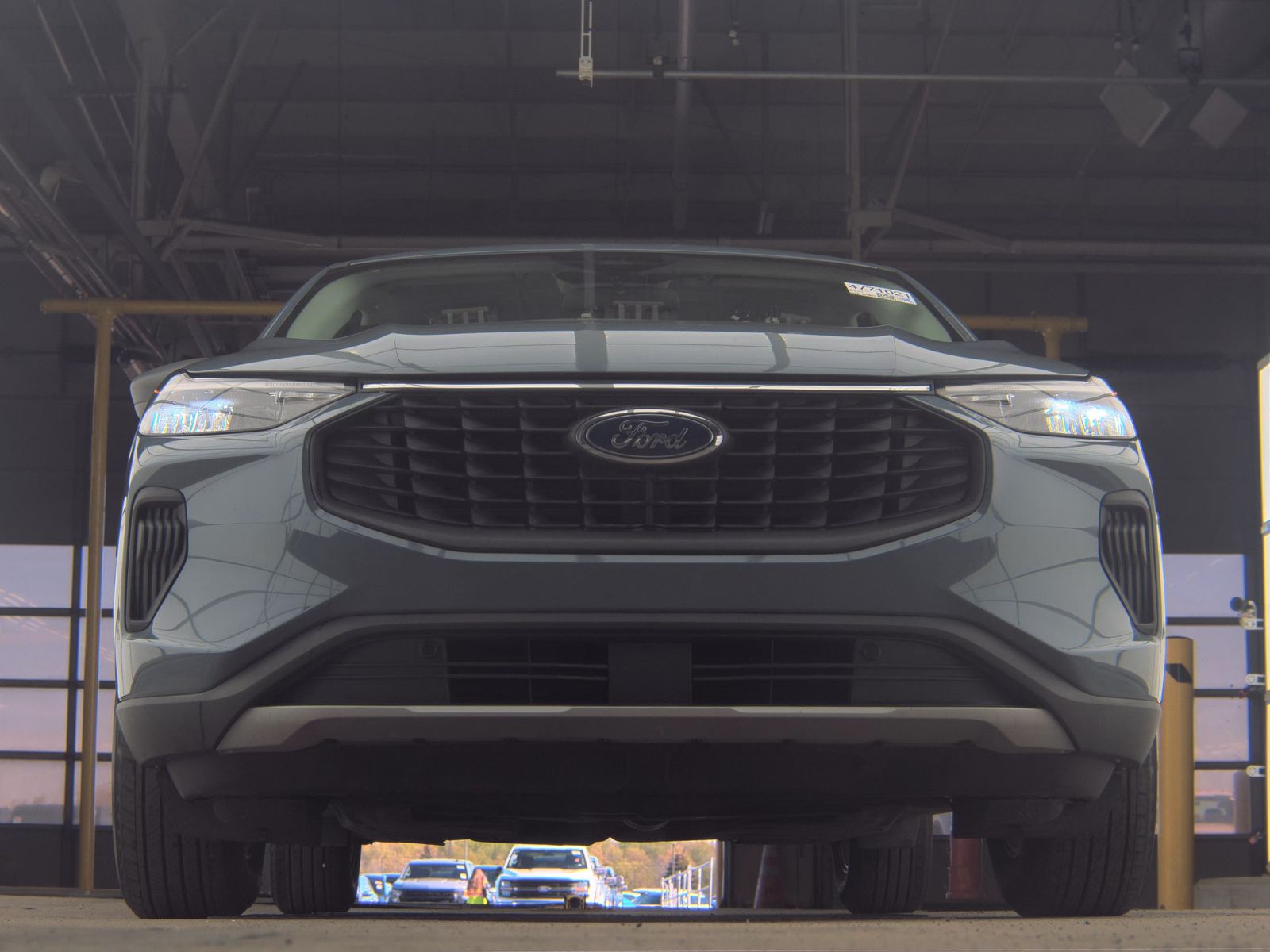 FORD ESCAPE - 4