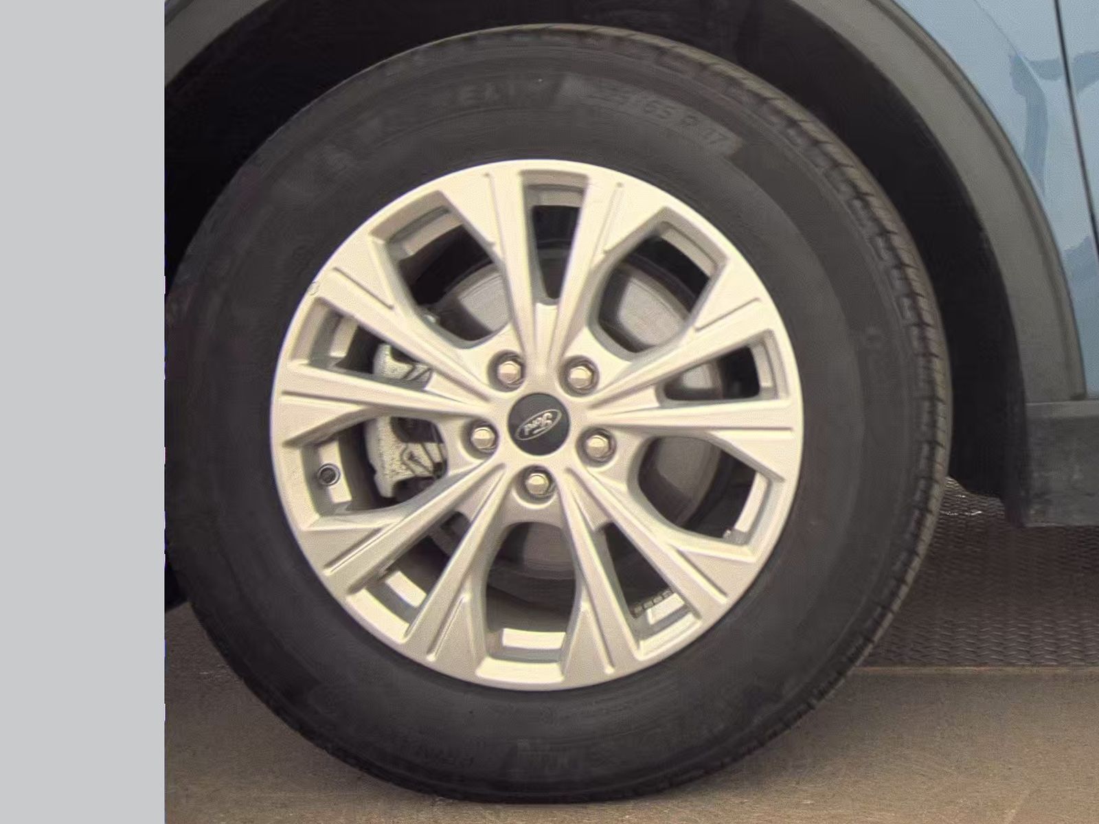 FORD ESCAPE - 10